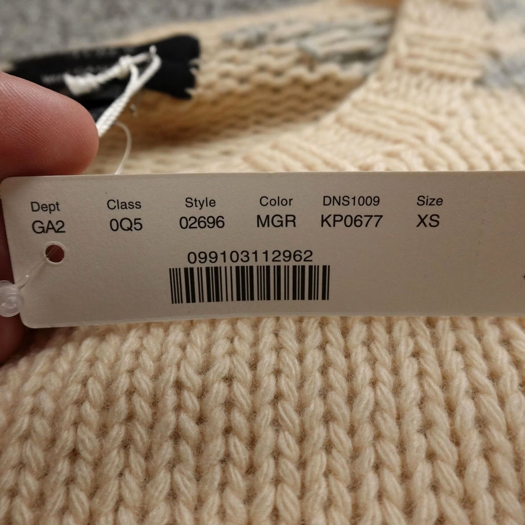 J.Crew J.CREW Sweater Women's XS Beige Geometric Wool Cashmere Tunic Pullover Crew Neck Long Sleeve Knit Heavyweight Vintage: No Size XS / US 0-2 / IT 36-38 - 4 Thumbnail