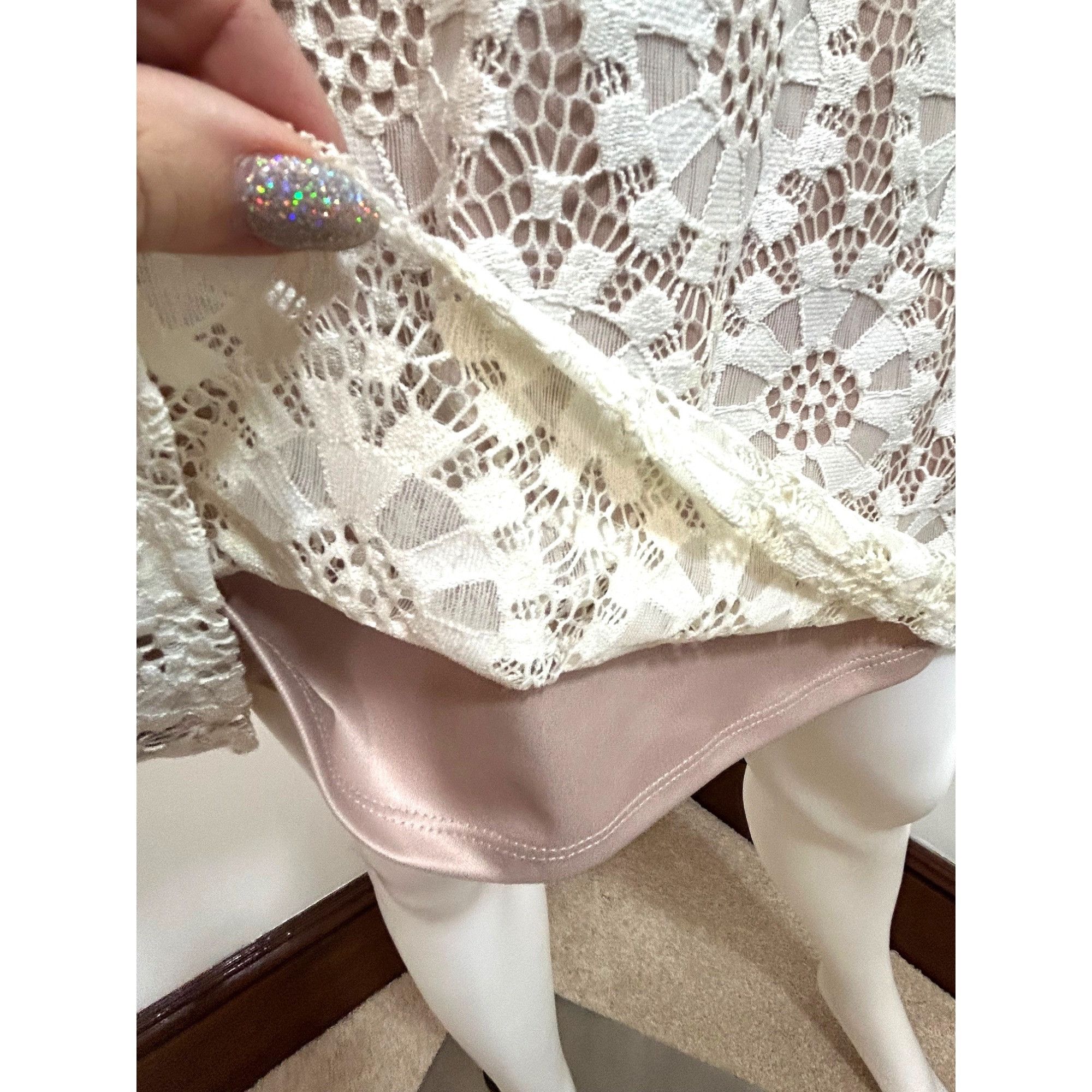 Vince Camuto Vince Camuto Dress Lace Overlay Ivory Taupe 8 Above Knee She Size M / US 6-8 / IT 42-44 - 8 Thumbnail