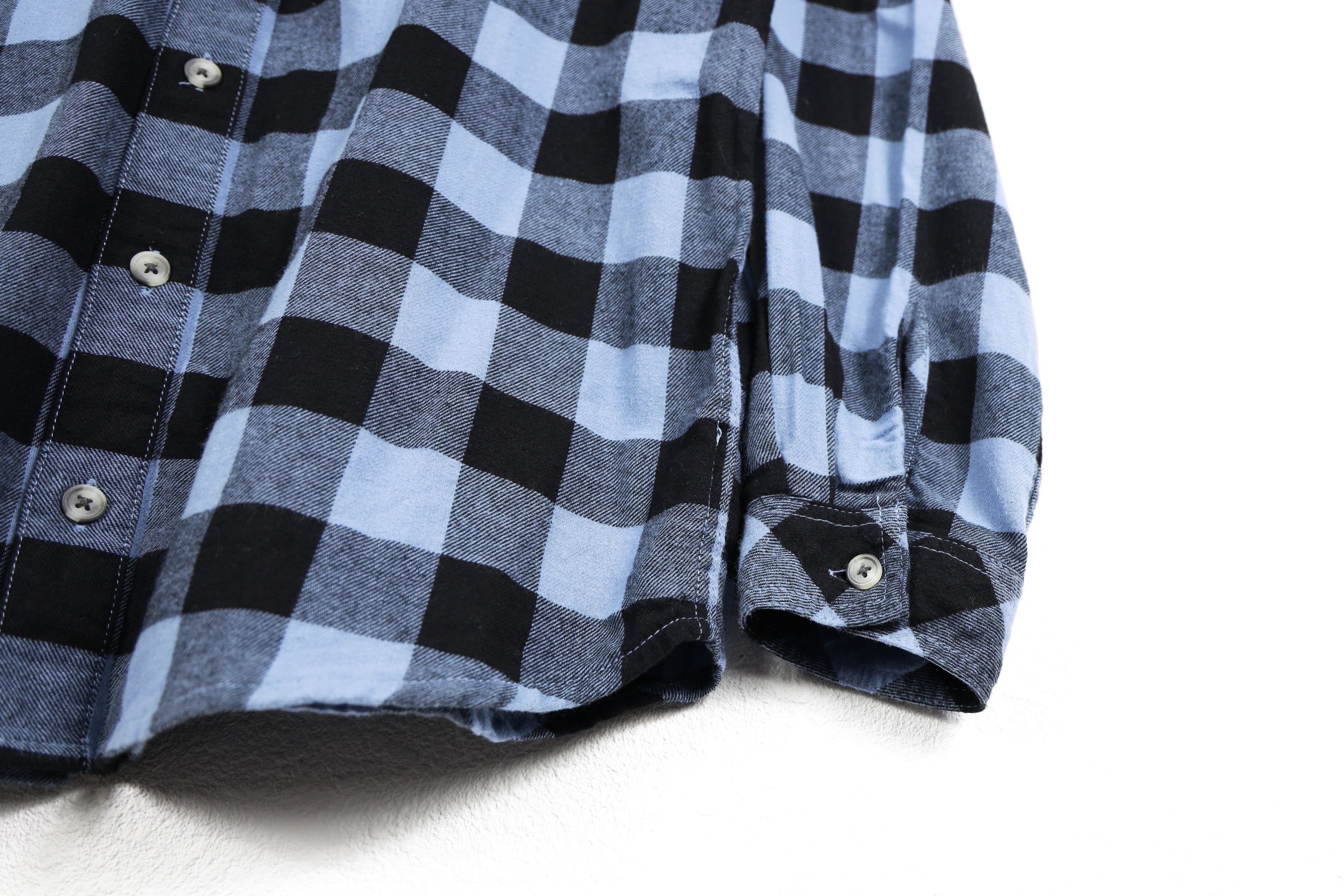 Carhartt × Flannel Vintage Carhartt Pocket Logo Blue Black Check Flannel Shirt Size US S / EU 44-46 / 1 - 6 Thumbnail