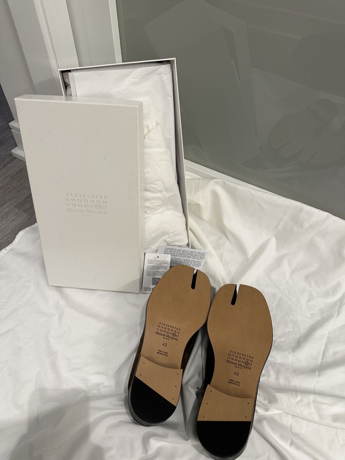 Maison Margiela MM Black & Brown Tabi City Loafers Size US 10 / EU 43 - 4 Thumbnail