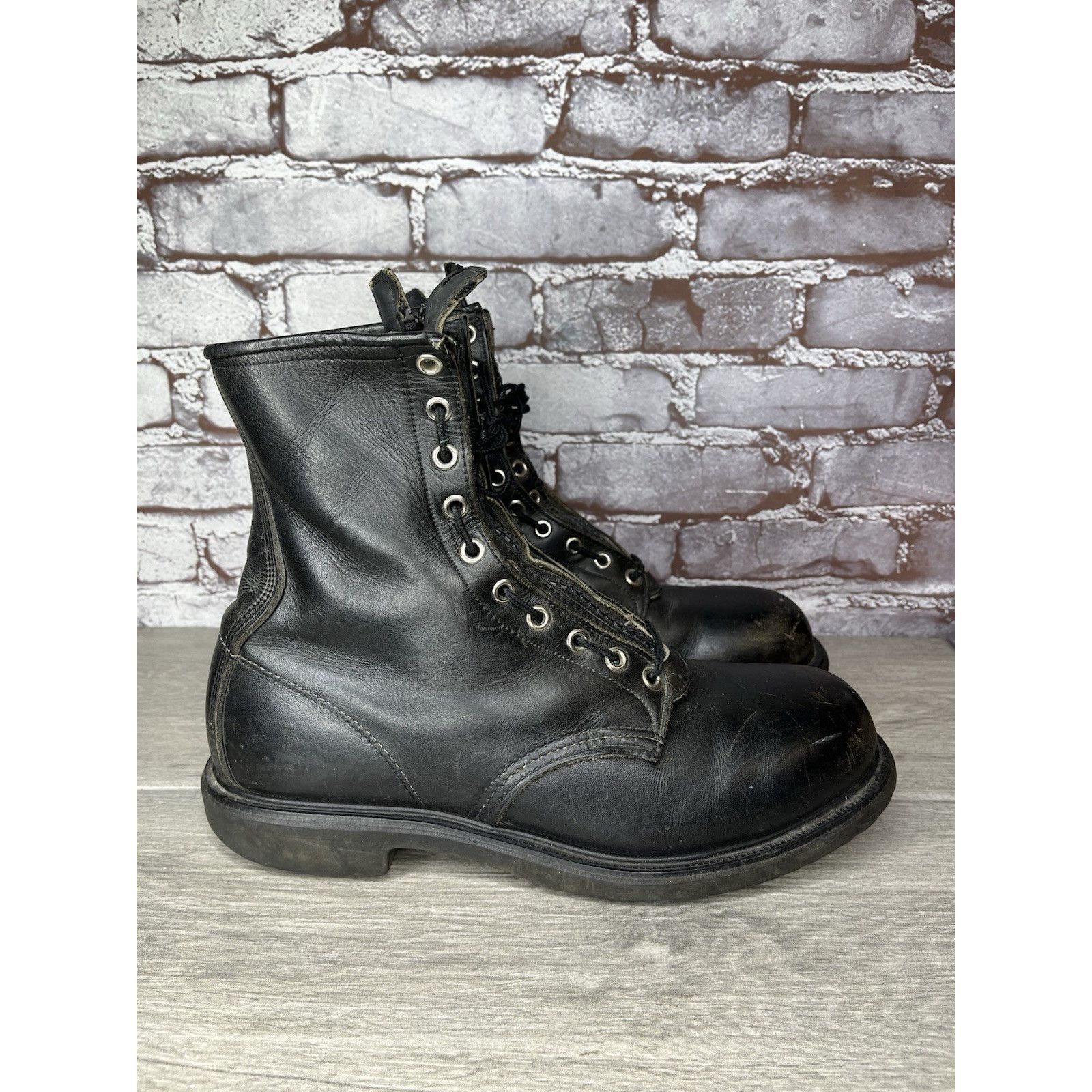 Red Wing RED WING 4473 Vintage USA BLACK LEATHER ENGINEER MILITARY BO Size US 8 / EU 41 - 15 Thumbnail