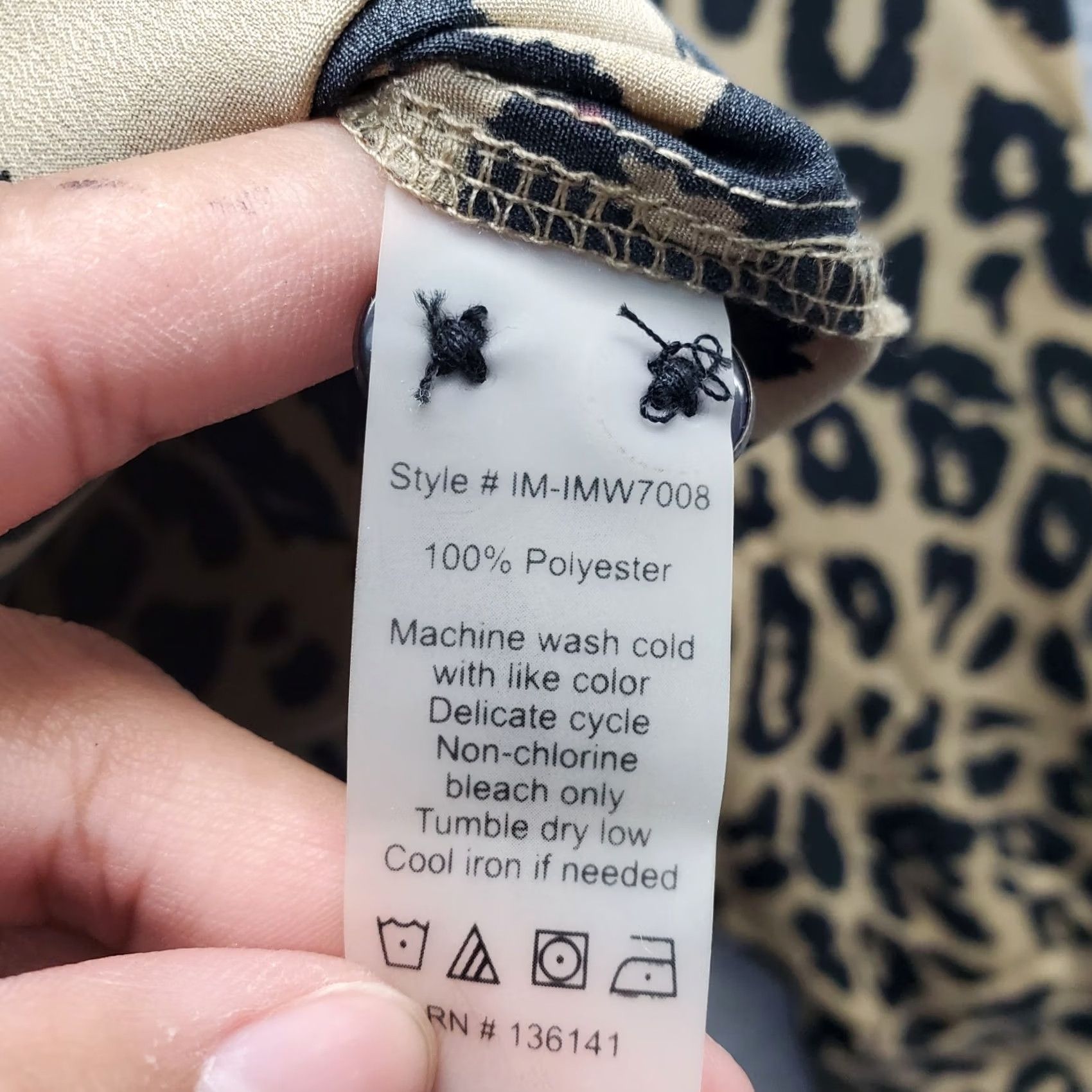Isaac Mizrahi Isaac Mizrahi Womens Shirt M Multicolor Leopard Print Curved Hem Button Front Size M / US 6-8 / IT 42-44 - 6 Thumbnail
