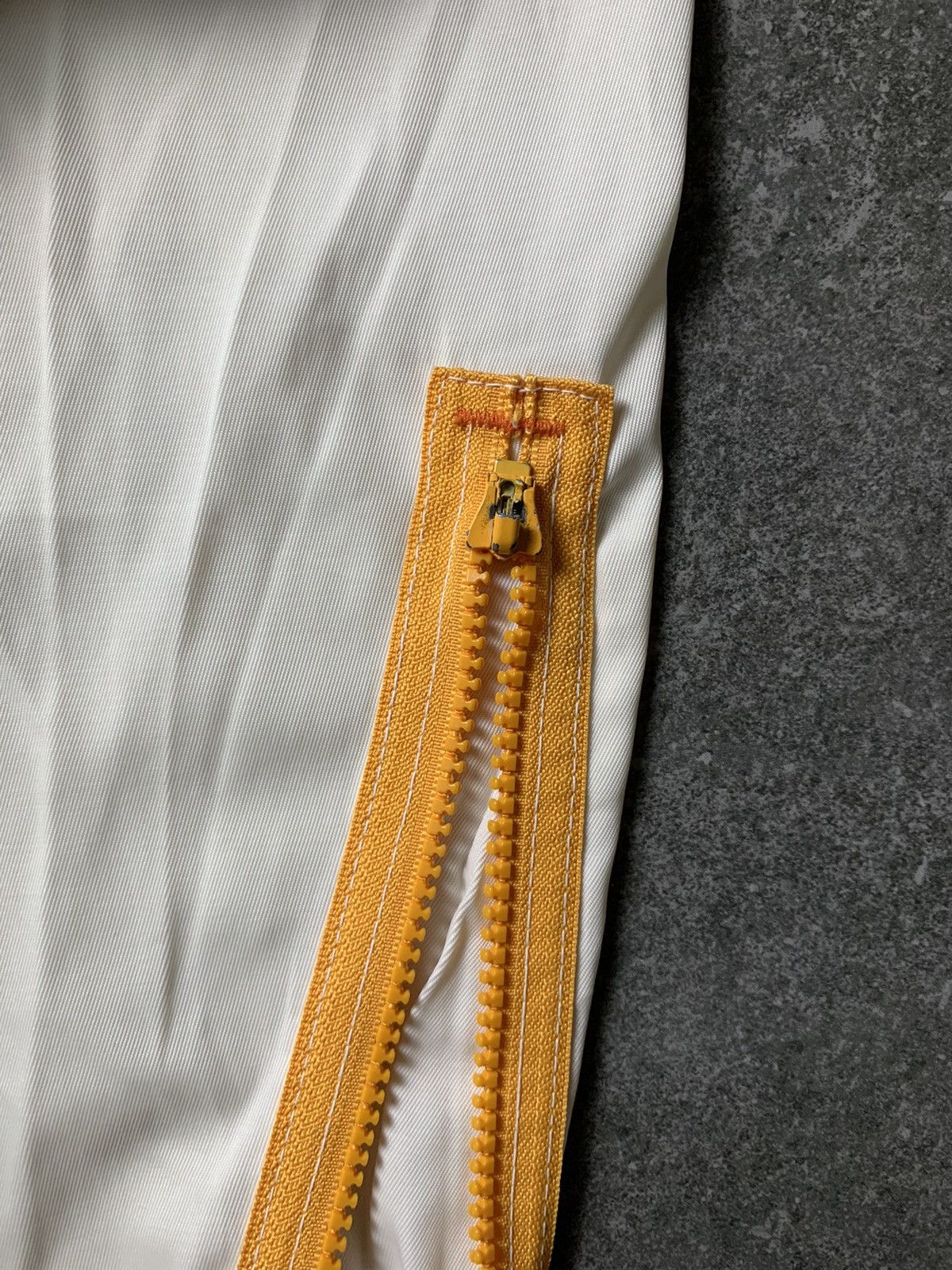 Marithe + Francois Girbaud 2000s Marithe Francois Girbaud Technical Cargo Pants Size US 35 - 11 Thumbnail