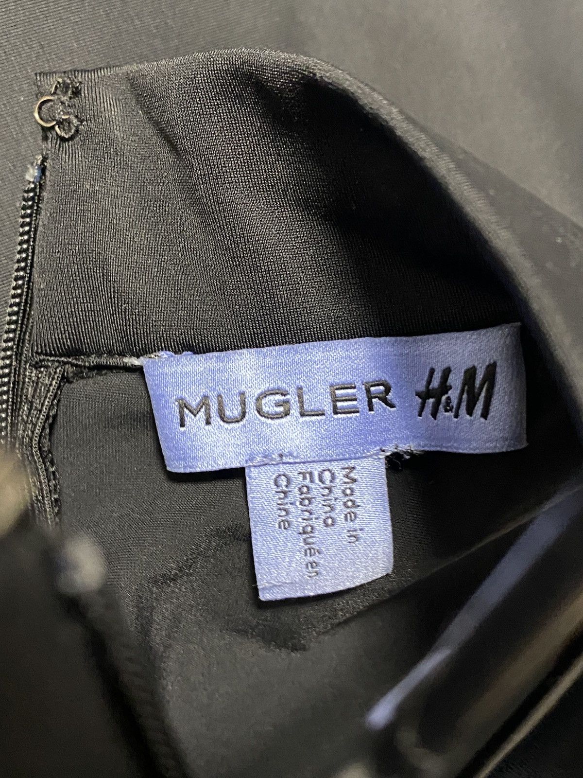 H&M 🖤 Mugler x H&M Full Black Panelled Mini Dress Size M / US 6-8 / IT 42-44 - 4 Thumbnail