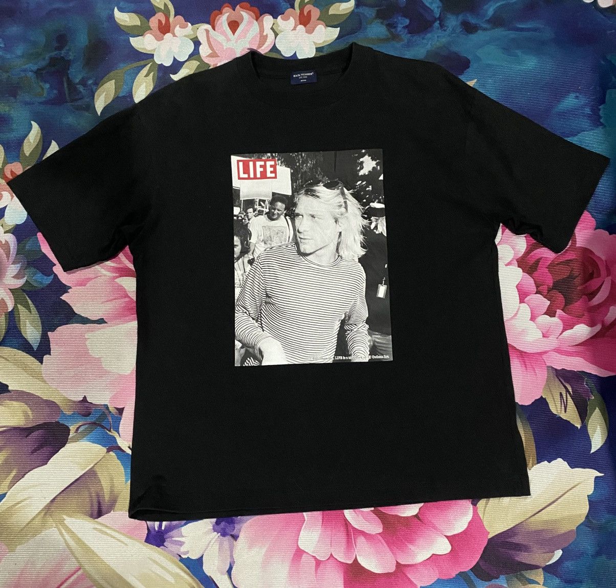 Band Tees Kurt cobain x back number tee Size US M / EU 48-50 / 2 - 1 Thumbnail