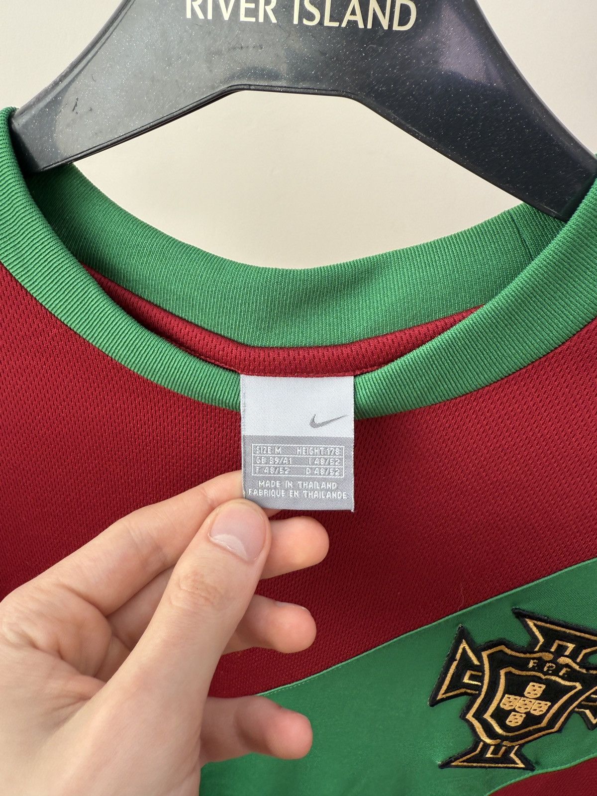 Nike Vintage Nike Portugal Cristiano Ronaldo Soccer Jersey Size US M / EU 48-50 / 2 - 6 Thumbnail