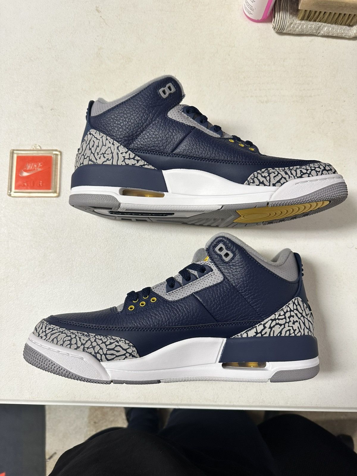 Jordan Brand Jordan 3 Michigan DS Size US 10.5 / EU 43-44 - 2 Thumbnail
