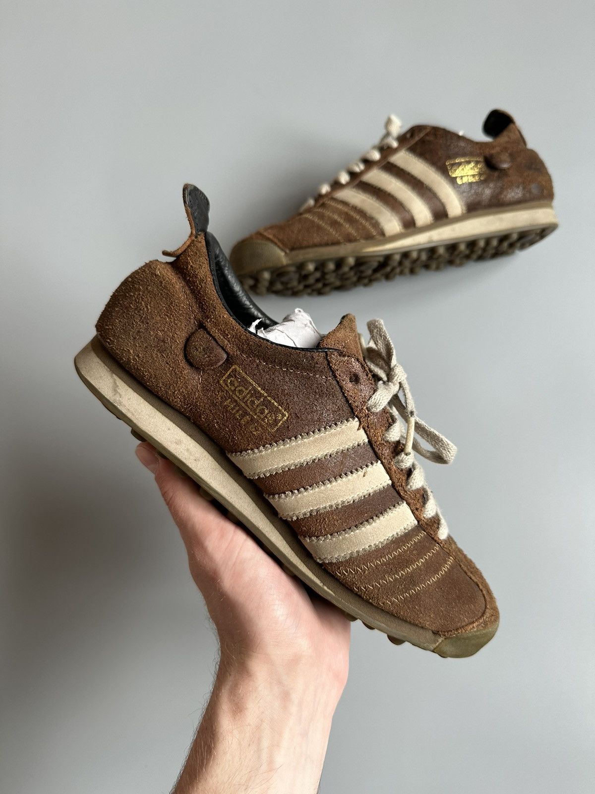 Vintage ADIDAS *CHILE 62* 2003 BROWN LEATHER TRAINERS US6,5 EU39 1/3 Size US 6.5 / EU 39-40 - 1 Thumbnail