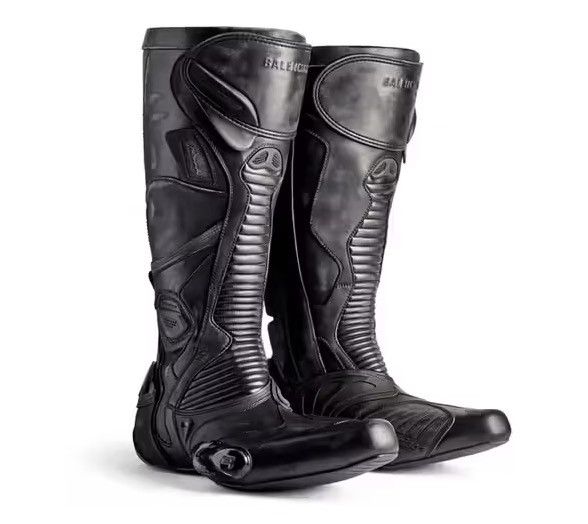 Balenciaga 🔥$6.5K VALUE🔥 Black Leather Biker Boots Size US 12 / EU 45 - 2 Thumbnail