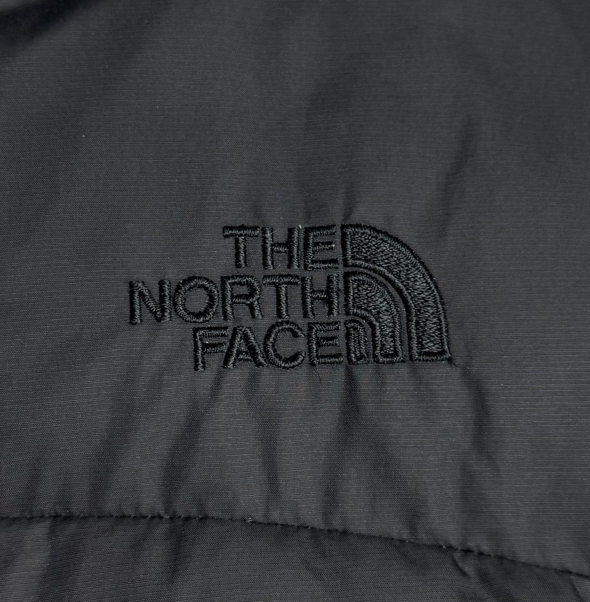 The North Face The North Face 700 Nuptse Black Puffer Vest Gilet Size L / US 10 / IT 46 - 5 Thumbnail