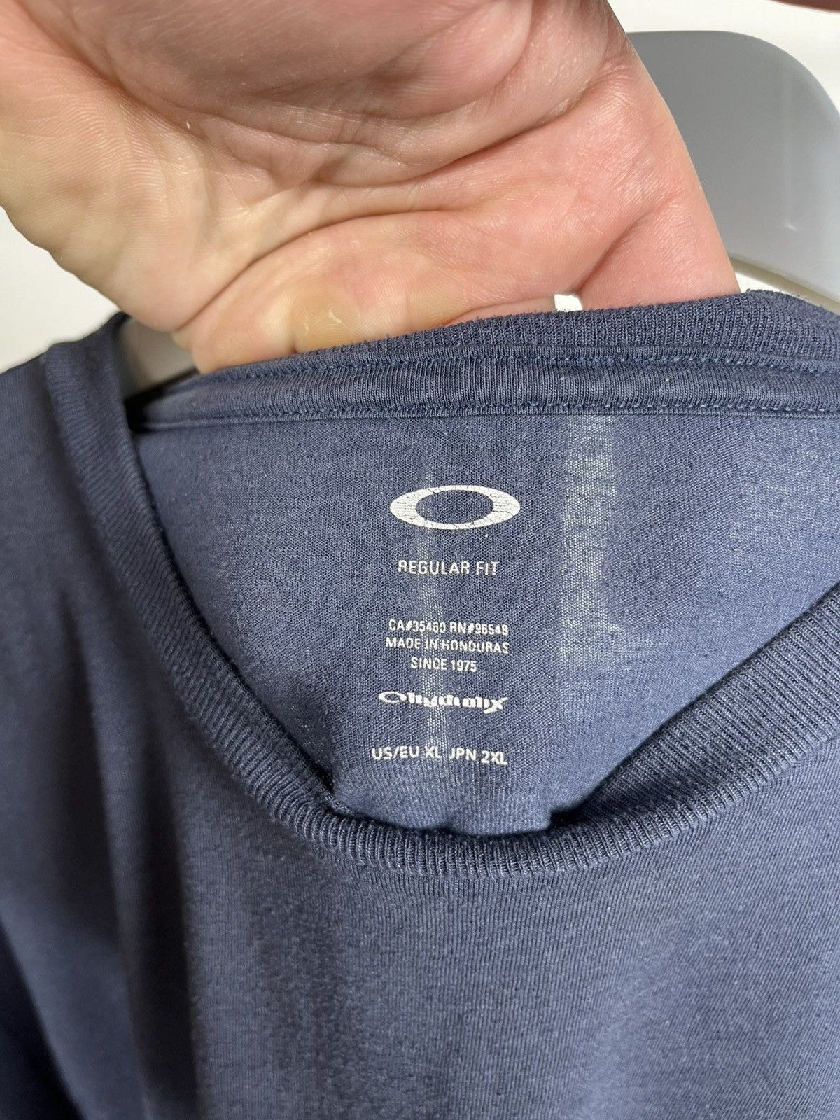 Oakley Oakley Logo T-Shirt XL Navy Blue Regular Fit Vintage Style Size US XL / EU 56 / 4 - 6 Thumbnail
