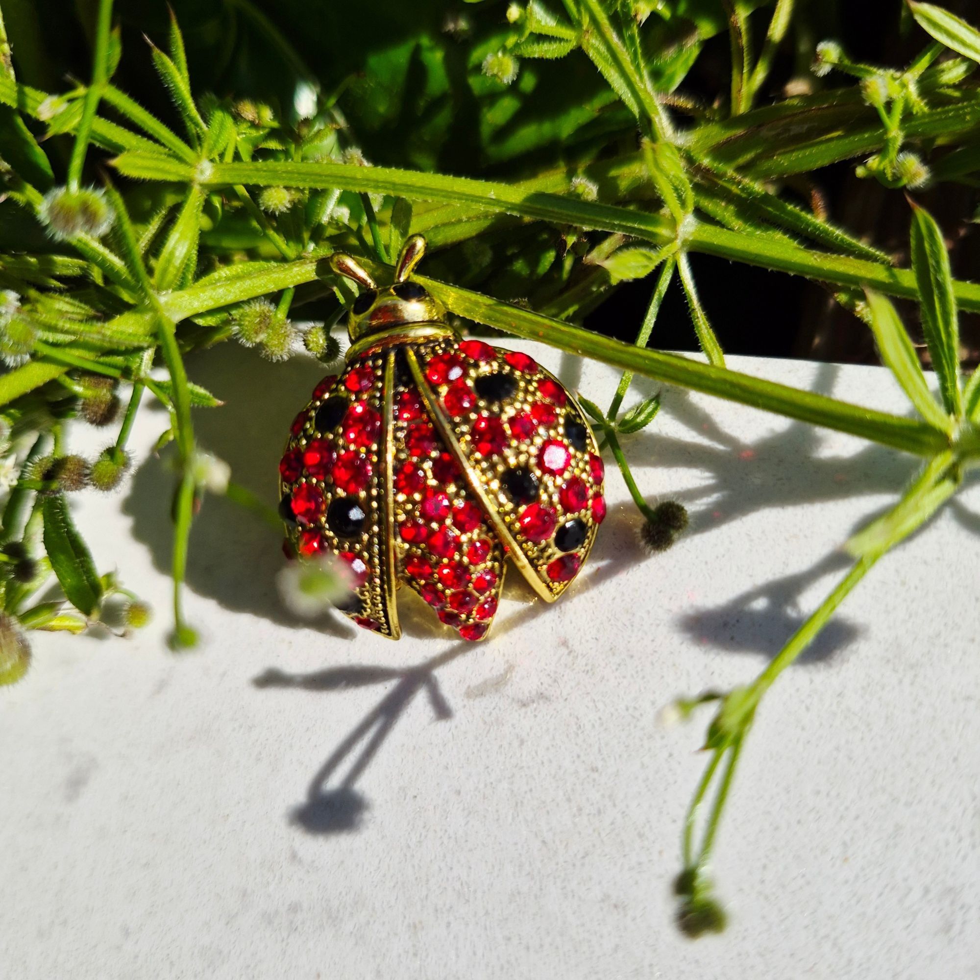 Other ⭐Vintage Style Ladybug Rhinestone Brooch Pin Red Gold Insect Size ONE SIZE - 1 Thumbnail