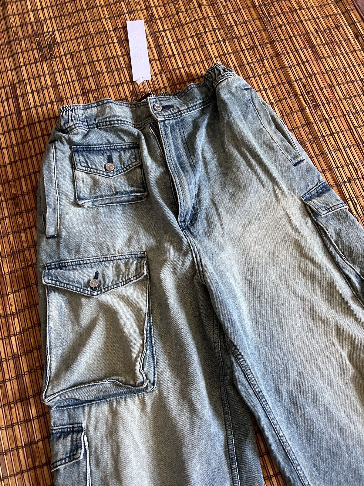EB Denim EB Denim Cargo Pants in Light Blue Wash Denim New with Tags Size 34" / US 12 / IT 48 - 4 Thumbnail