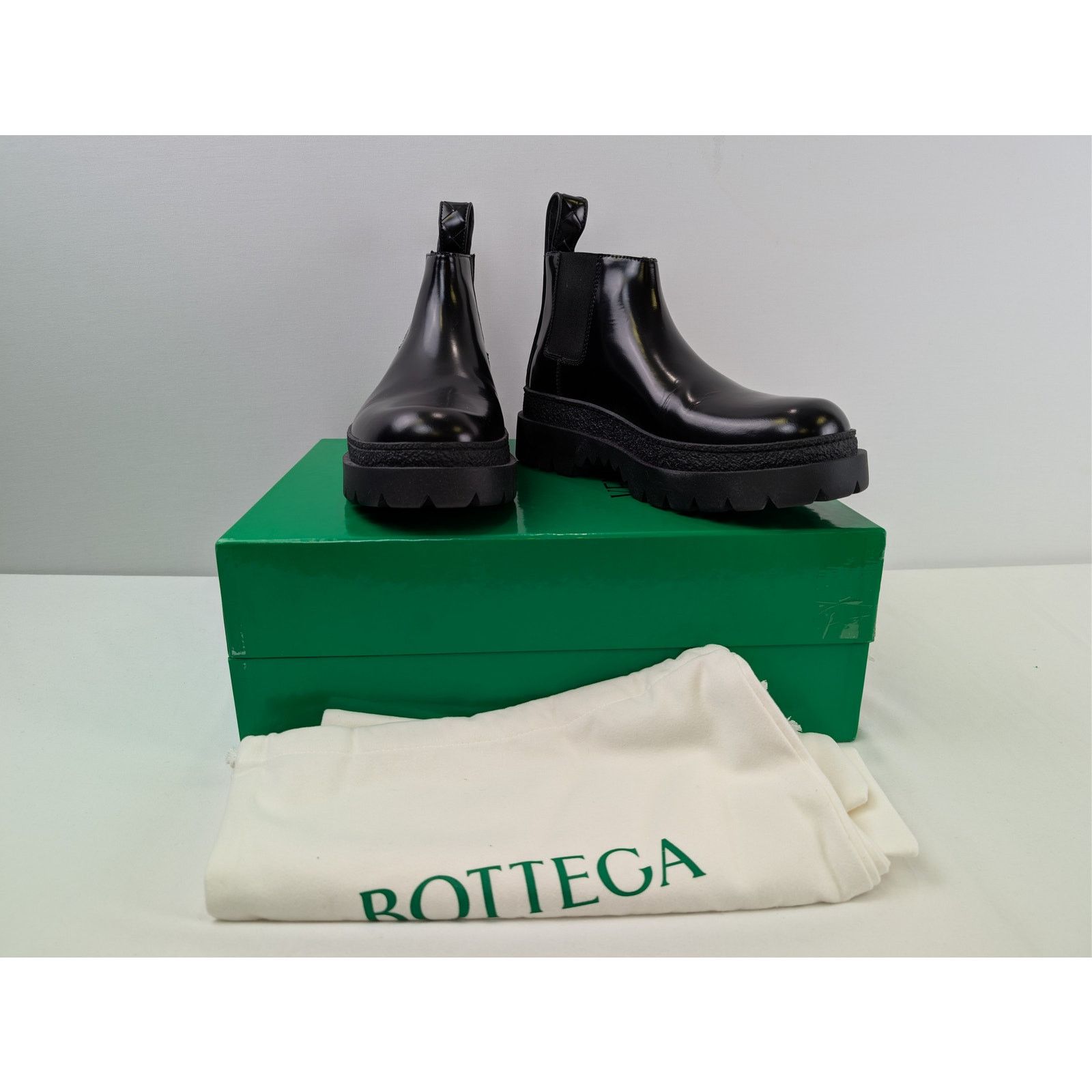 Bottega Veneta o1rshd1 Texas Calf Highway Ankle Boots in Black Size US 8 / EU 41 - 16 Thumbnail