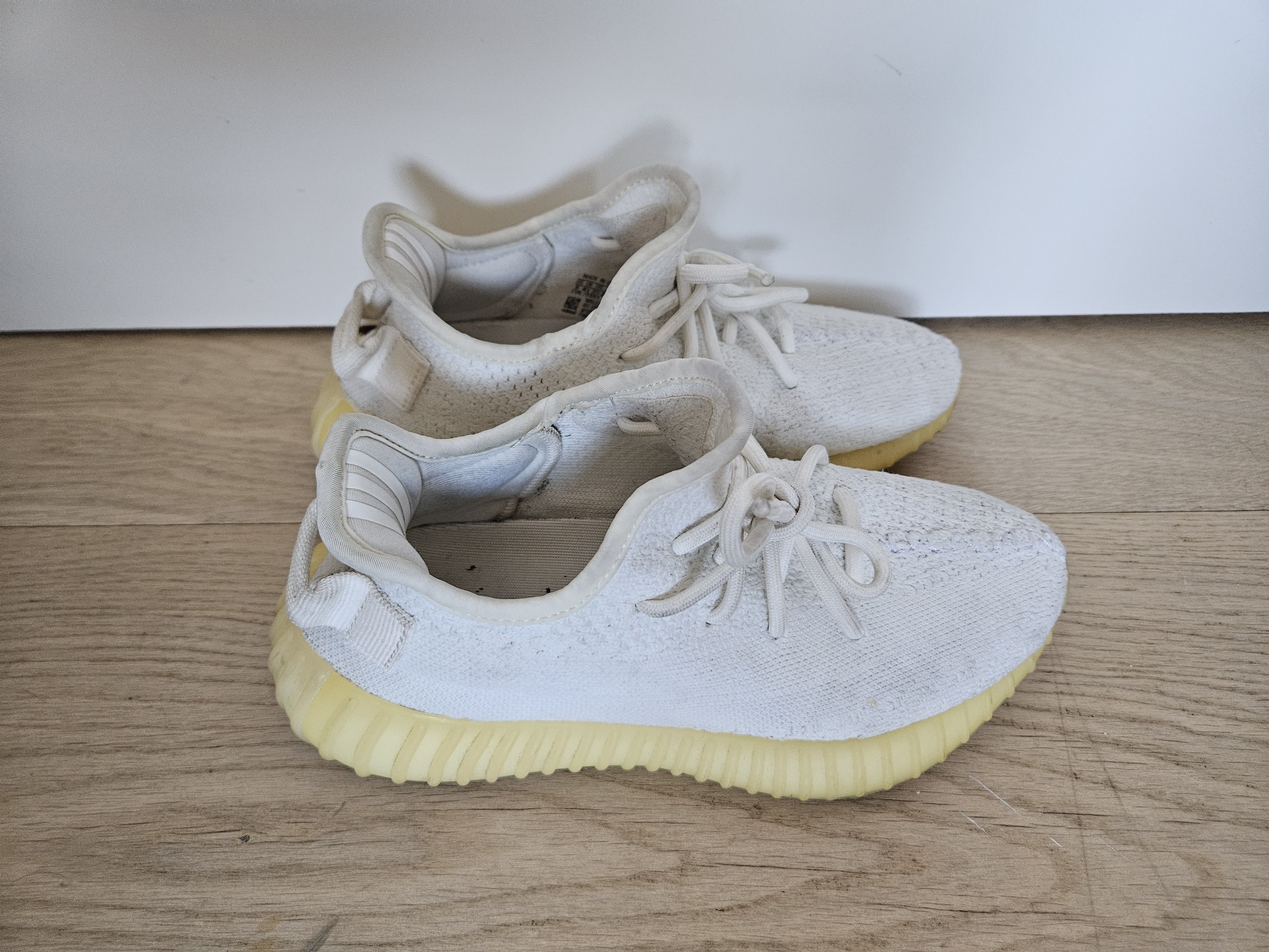 Adidas Yeezy Boost 350 v2 in Triple White - Men's US 5 Size US 5 / EU 37 - 2 Thumbnail