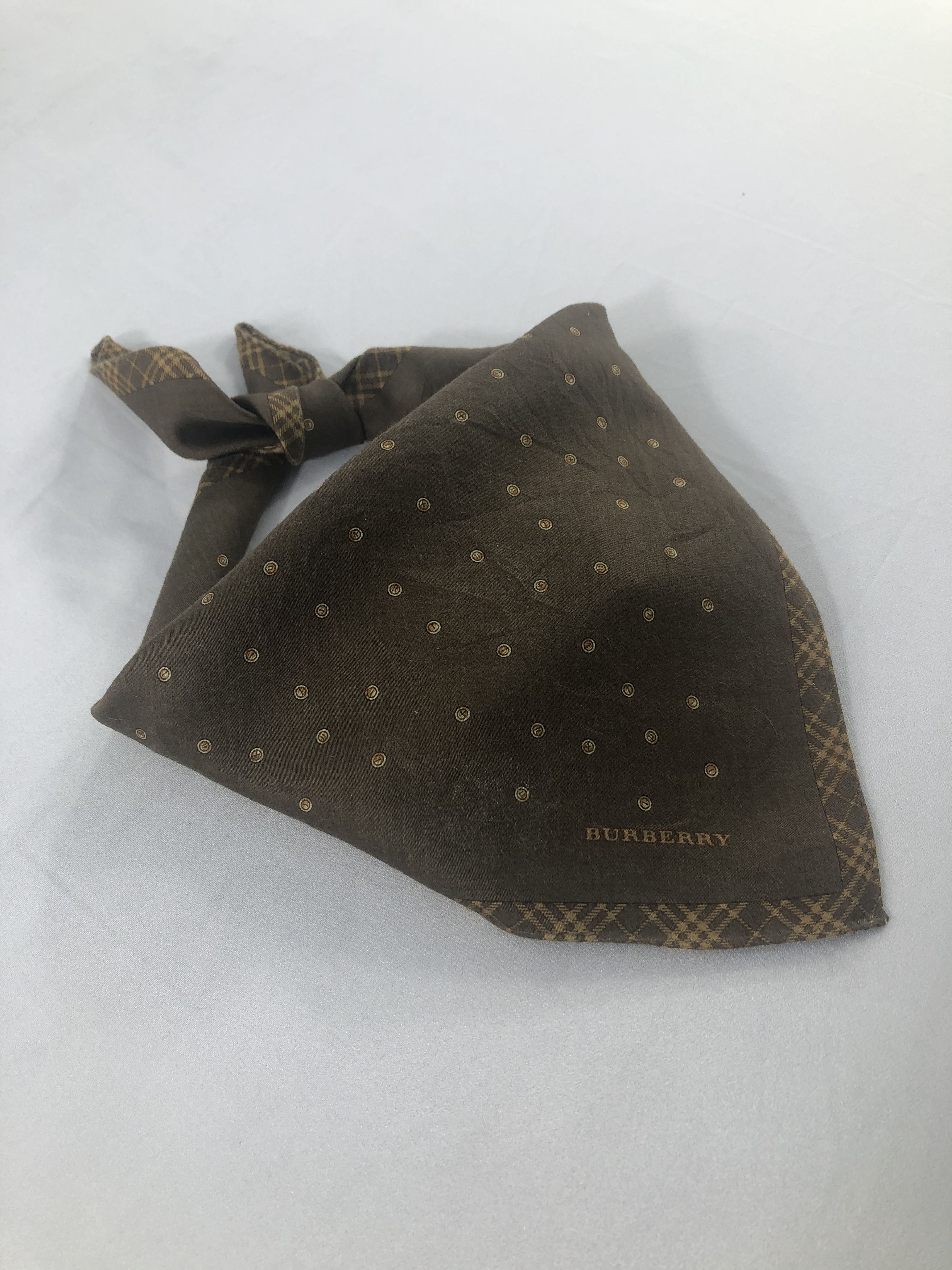 Burberry Burberry Handkerchief / Bandana / Neckerchief Size ONE SIZE - 2 Thumbnail