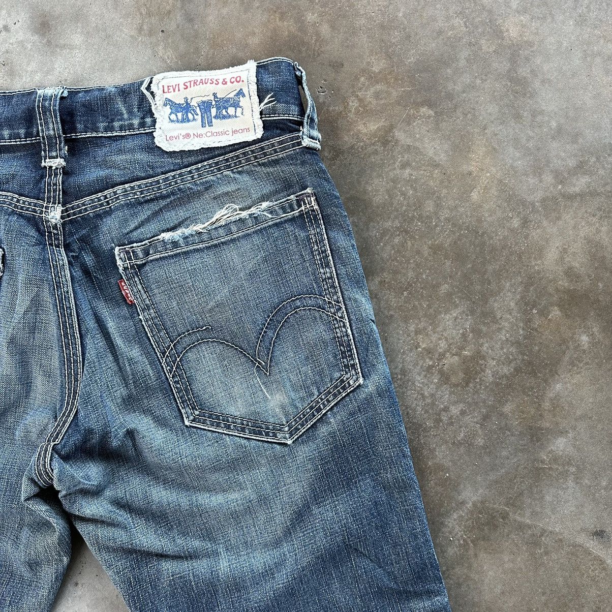 Japanese Brand Vintage Levi’s Classic Denim Distressed Faded Jean Pant W32 Size US 32 / EU 48 - 14 Thumbnail