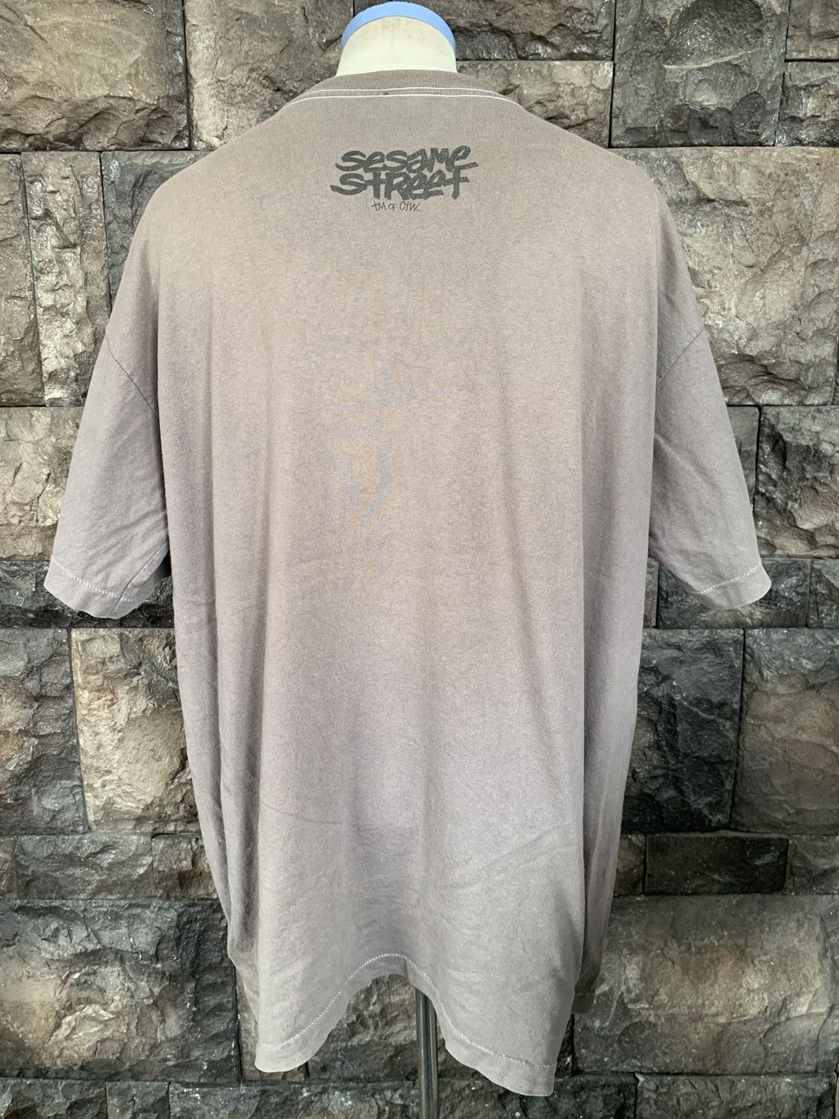 Vintage Vintage 90s Sesame Street Graffiti Graphics T shirt Size US XL / EU 56 / 4 - 6 Thumbnail