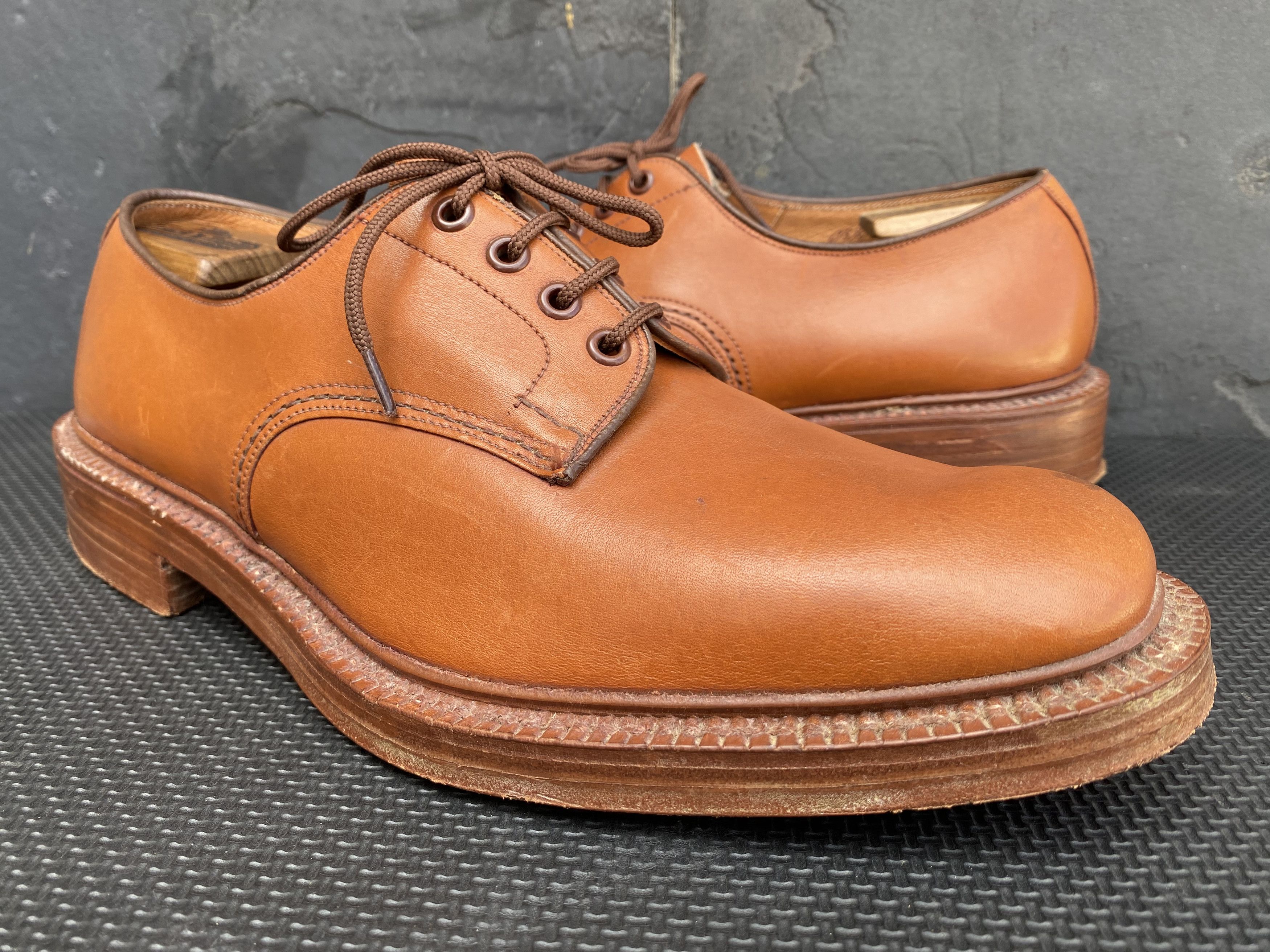 Trickers Mint Vintage TRICKER'S Tan England Plain Toe Blucher