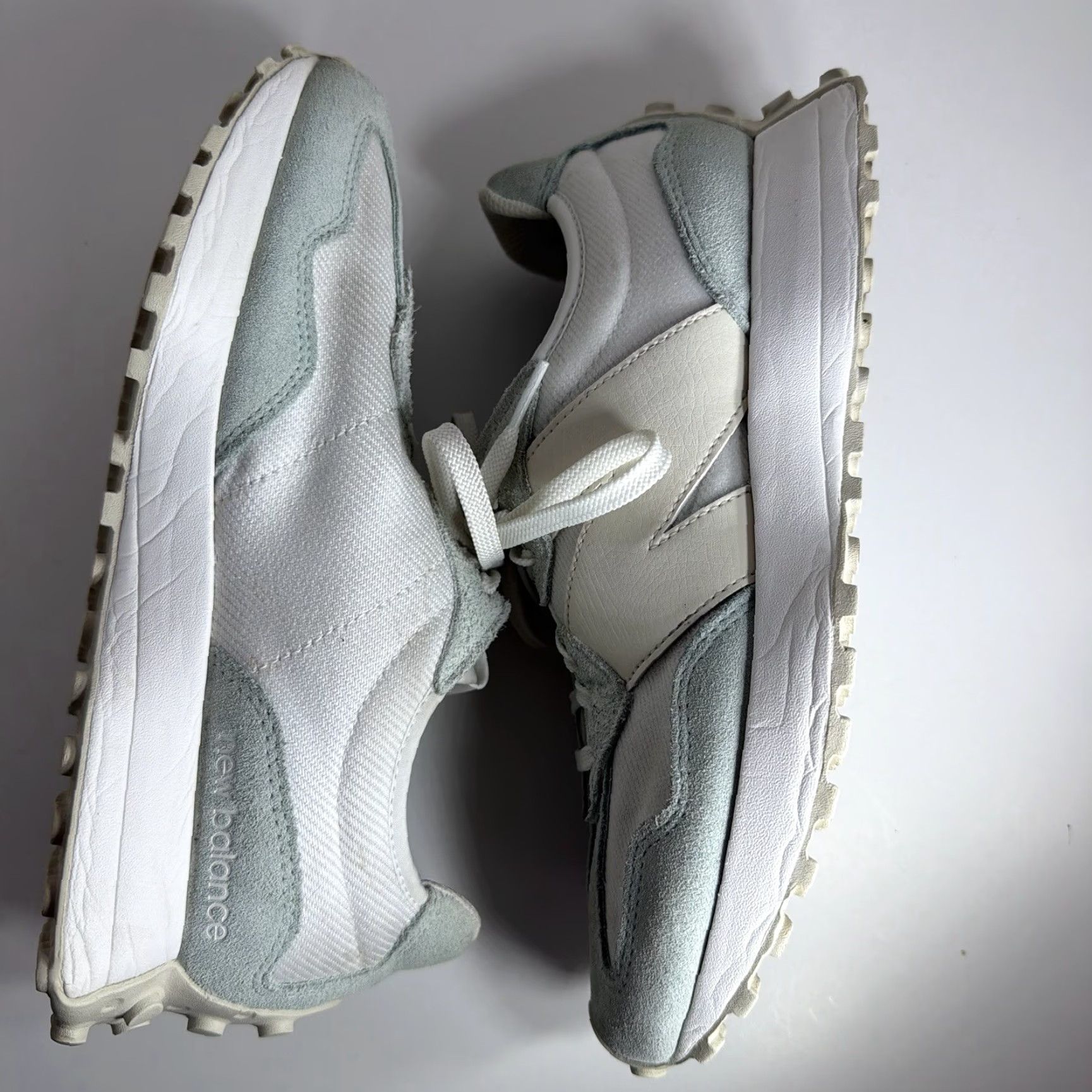 New Balance New Balance 327 Women’s 10 W Mint Green White Low Top Casual Sneakers Size L / US 10 / IT 46 - 7 Thumbnail