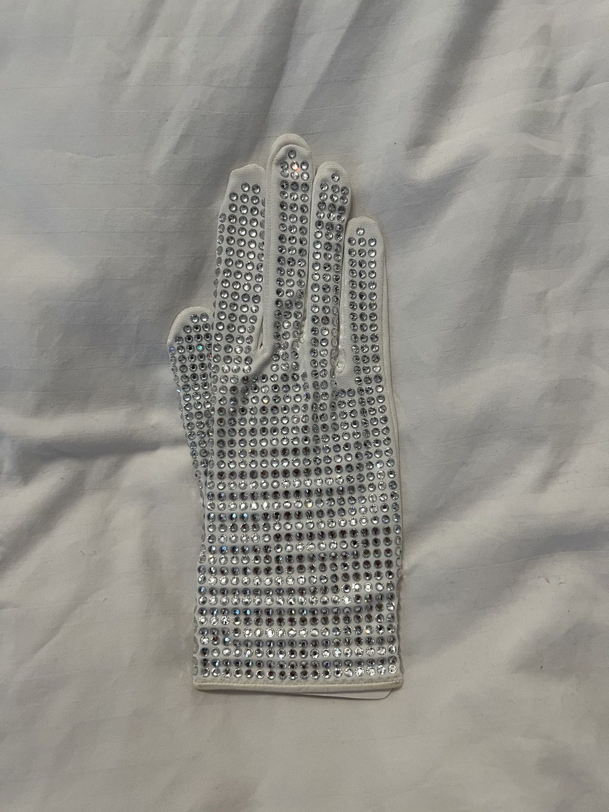 Louis Vuitton Louis Vuitton FW19 Michael Jackson Thriller Glove Size ONE SIZE - 6 Thumbnail