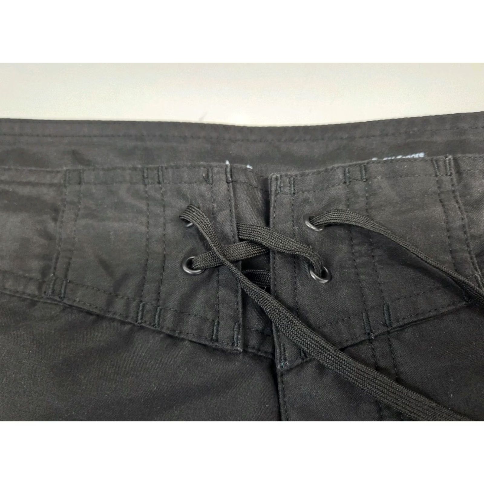 RVCA RVCA Mens Boardshorts Black Size 38 Drawstring Back Pocket Beach Bum 90s? Size ONE SIZE - 4 Thumbnail