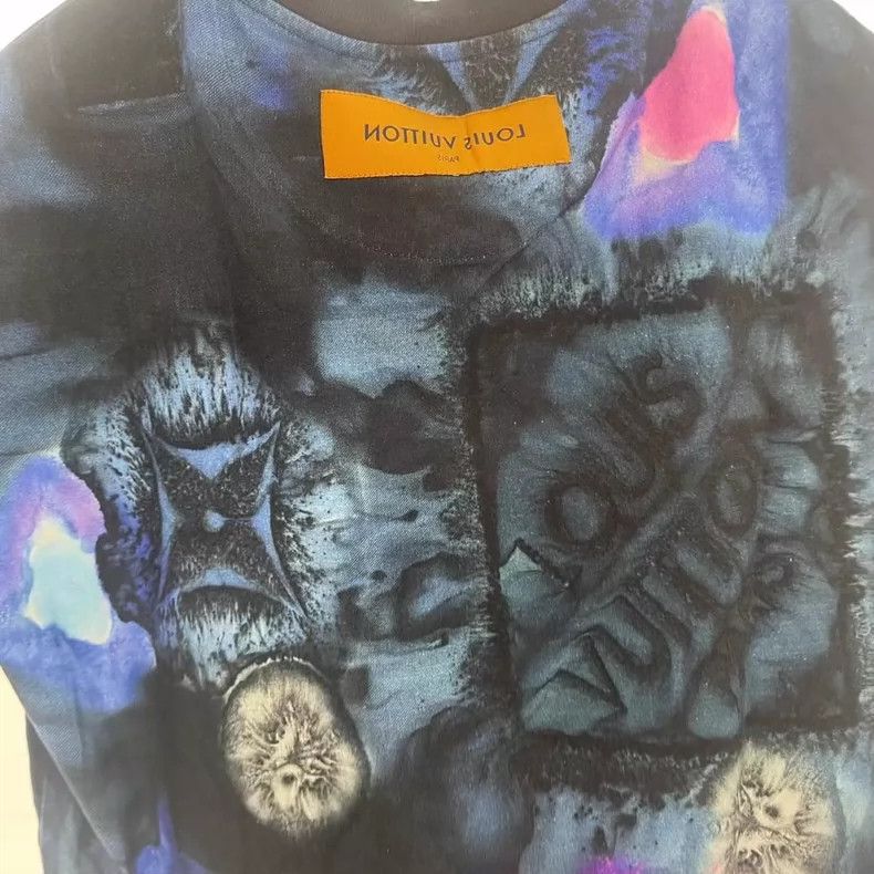 Louis Vuitton Louis Vuitton Digital printed short sleeves Size US S / EU 44-46 / 1 - 3 Thumbnail