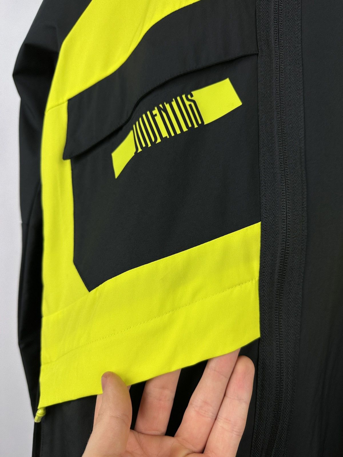 Adidas NEW🏷️ Adidas Juventus Track Jacket Size US XS / EU 42 / 0 - 9 Thumbnail