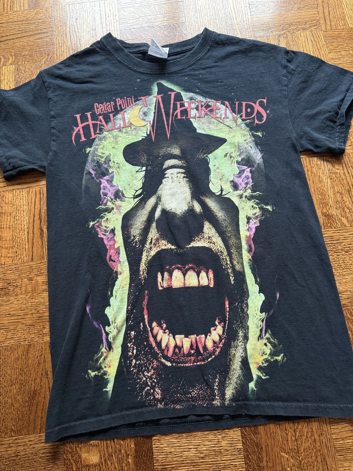 Japanese Brand Vintage Y2K Cedar Point Halloweekends Graphic Tee Size US S / EU 44-46 / 1 - 2 Thumbnail