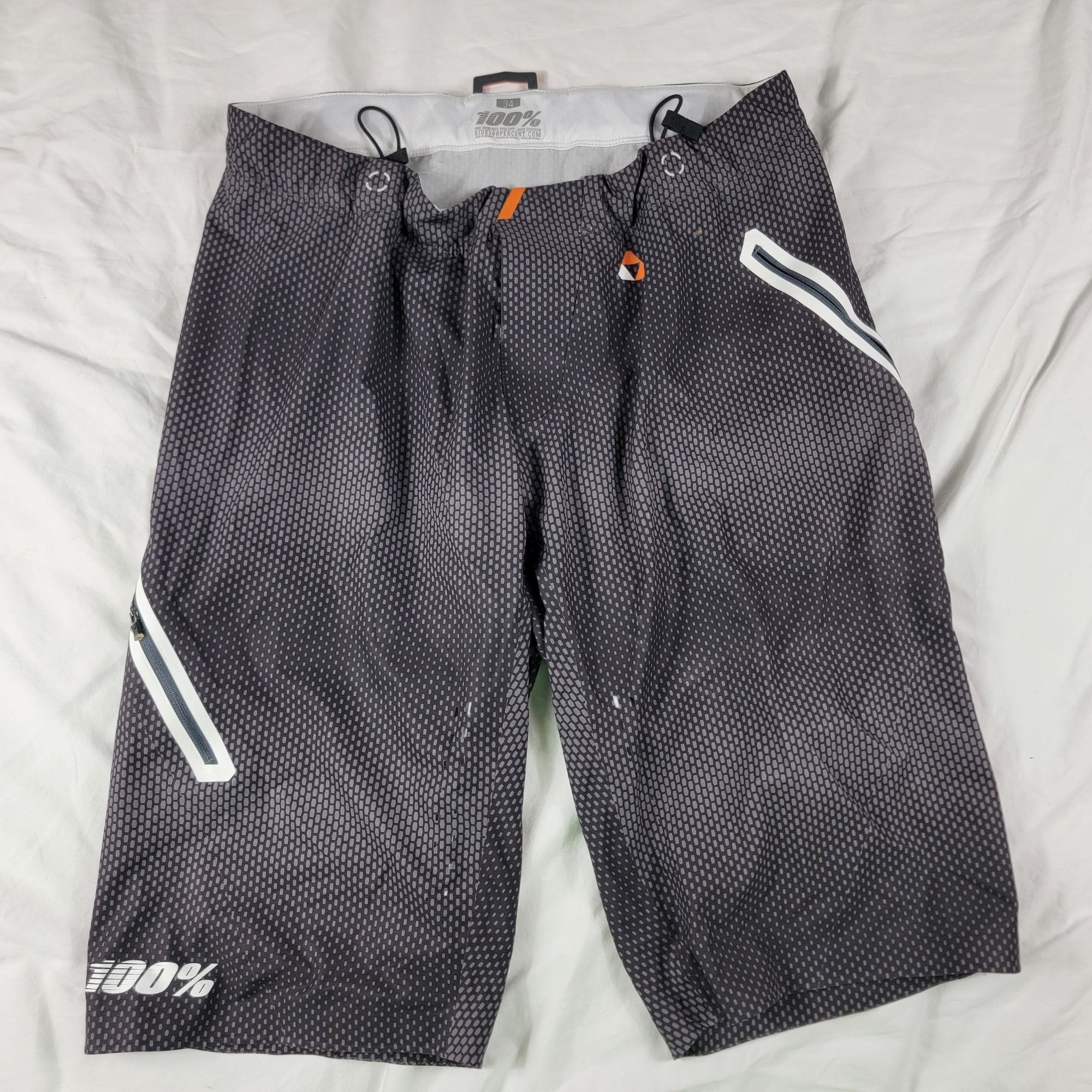 Other 100% Celium Mens 34 Black Bike Shorts Summer Mountains Casua Size US 34 / EU 50 - 1 Thumbnail