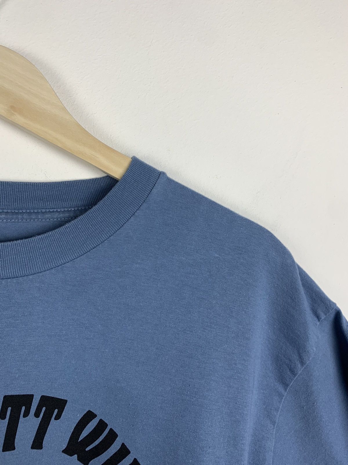Carhartt Men’s Carhartt WIP Big Logo T-Shirt Size L Baby Blue y2k Size US L / EU 52-54 / 3 - 11 Thumbnail