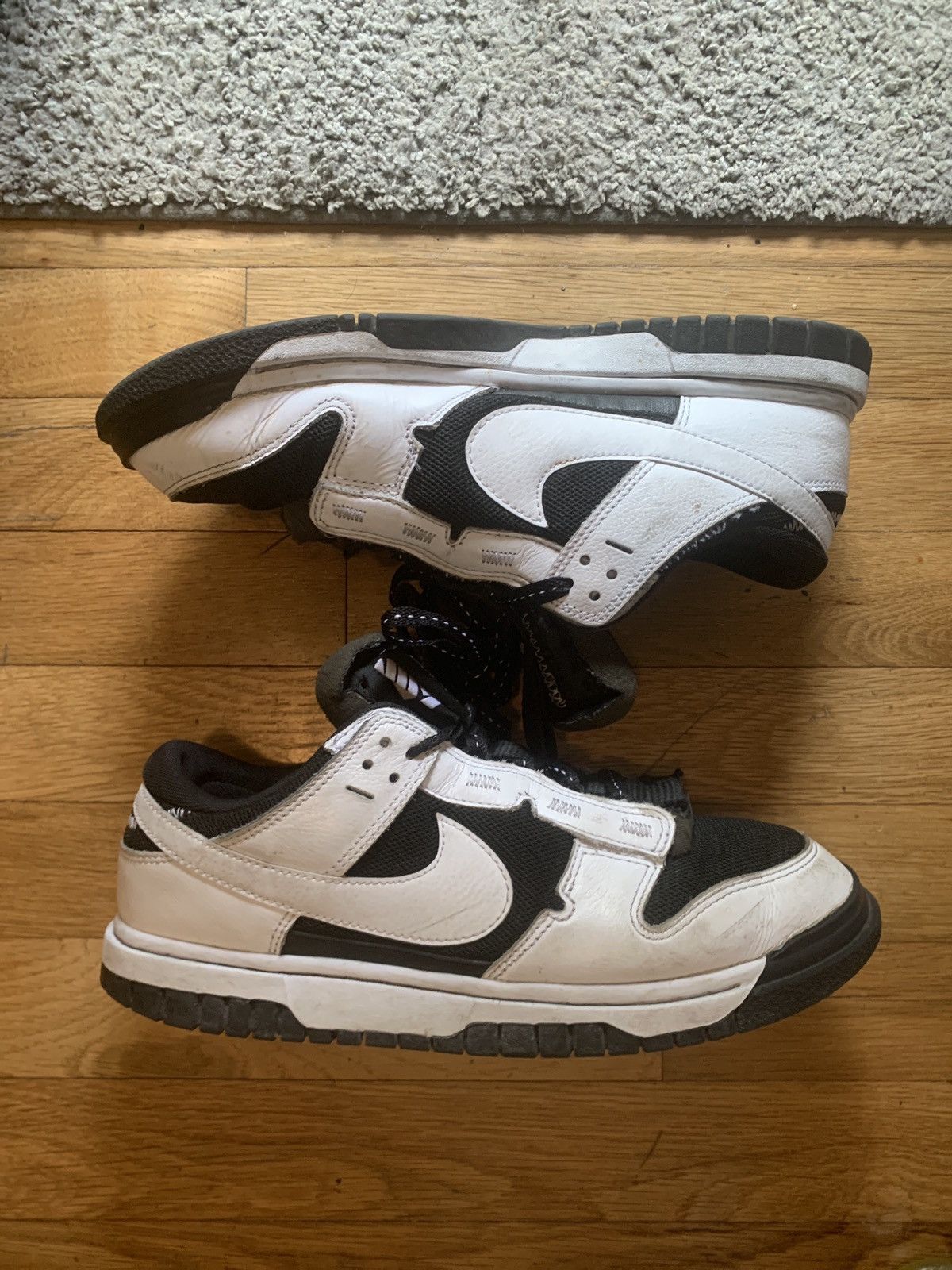 Nike Nike Dunks Black & White Size US 8 / EU 41 - 11 Thumbnail