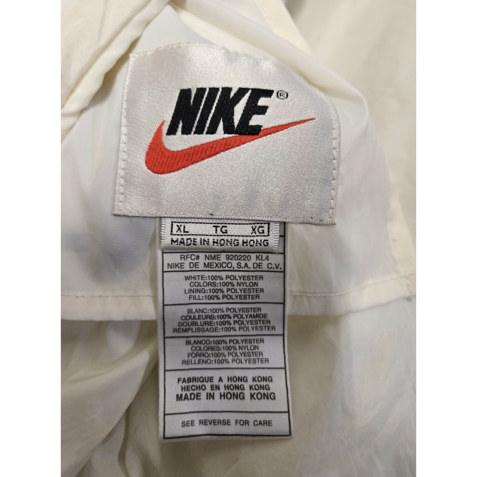 Nike VINTAGE Nike Jacket Reversible Insulated Black XL Mens 90s Bomber Zip Size US XL / EU 56 / 4 - 7 Thumbnail