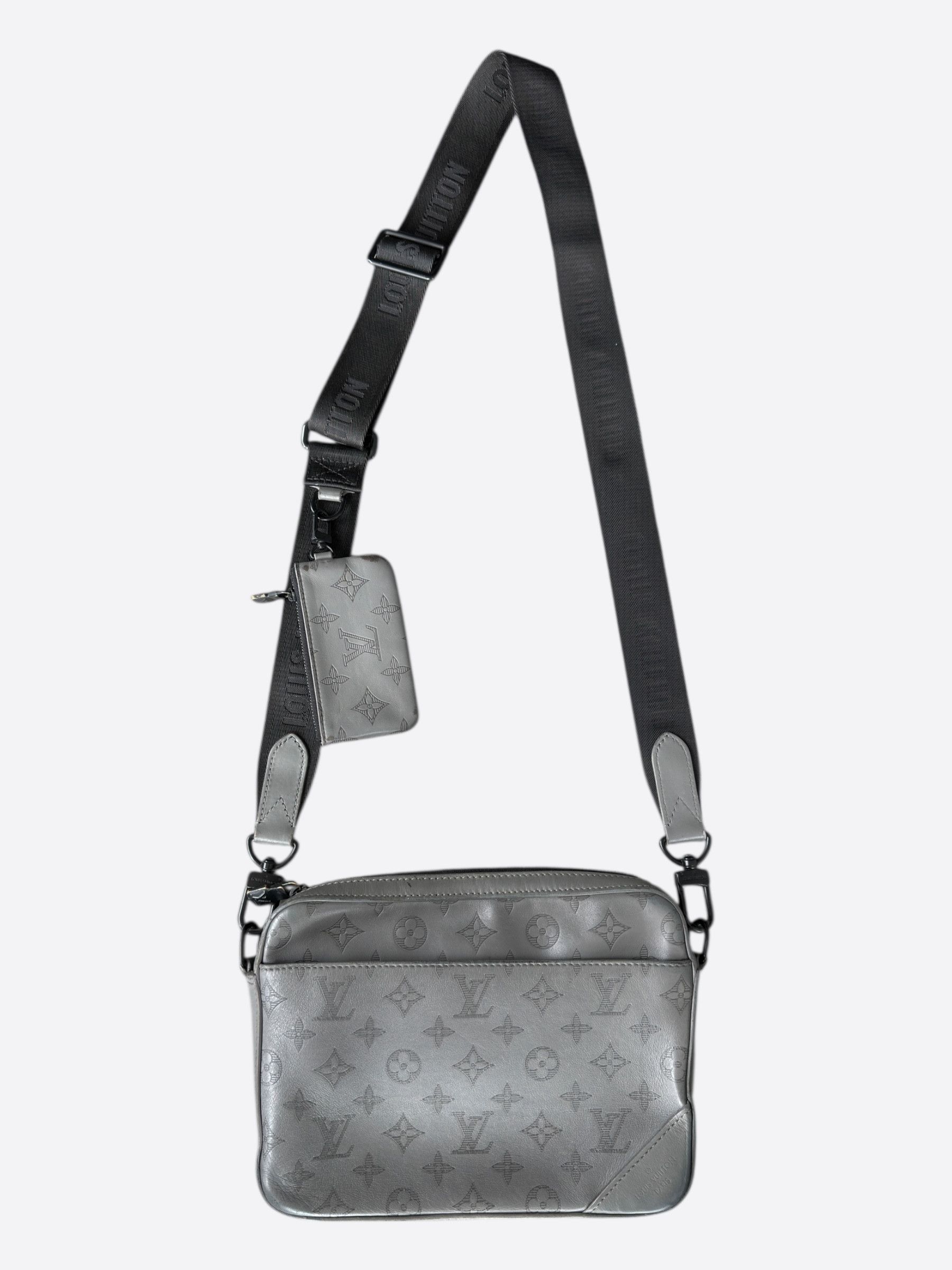 Louis Vuitton Louis Vuitton Grey Shadow Monogram Duo Messenger Size ONE SIZE - 1 Thumbnail