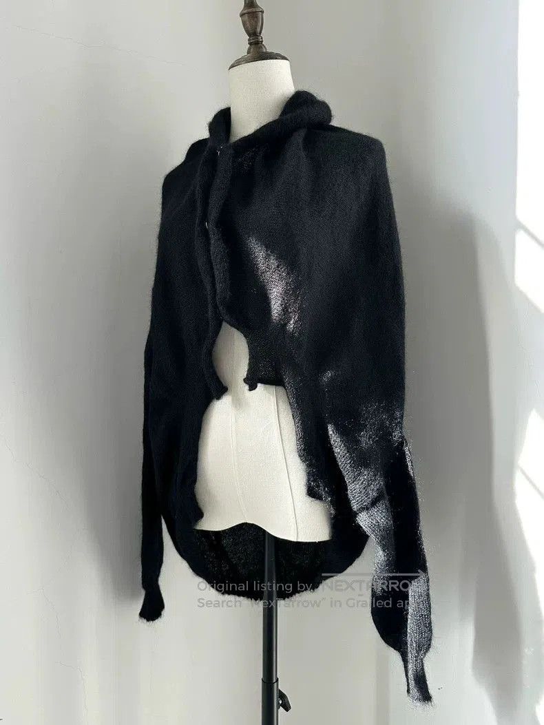 Comme des Garcons Comme des Garçons Asymmetric Wool Sweater. Size US XS / EU 42 / 0 - 4 Thumbnail
