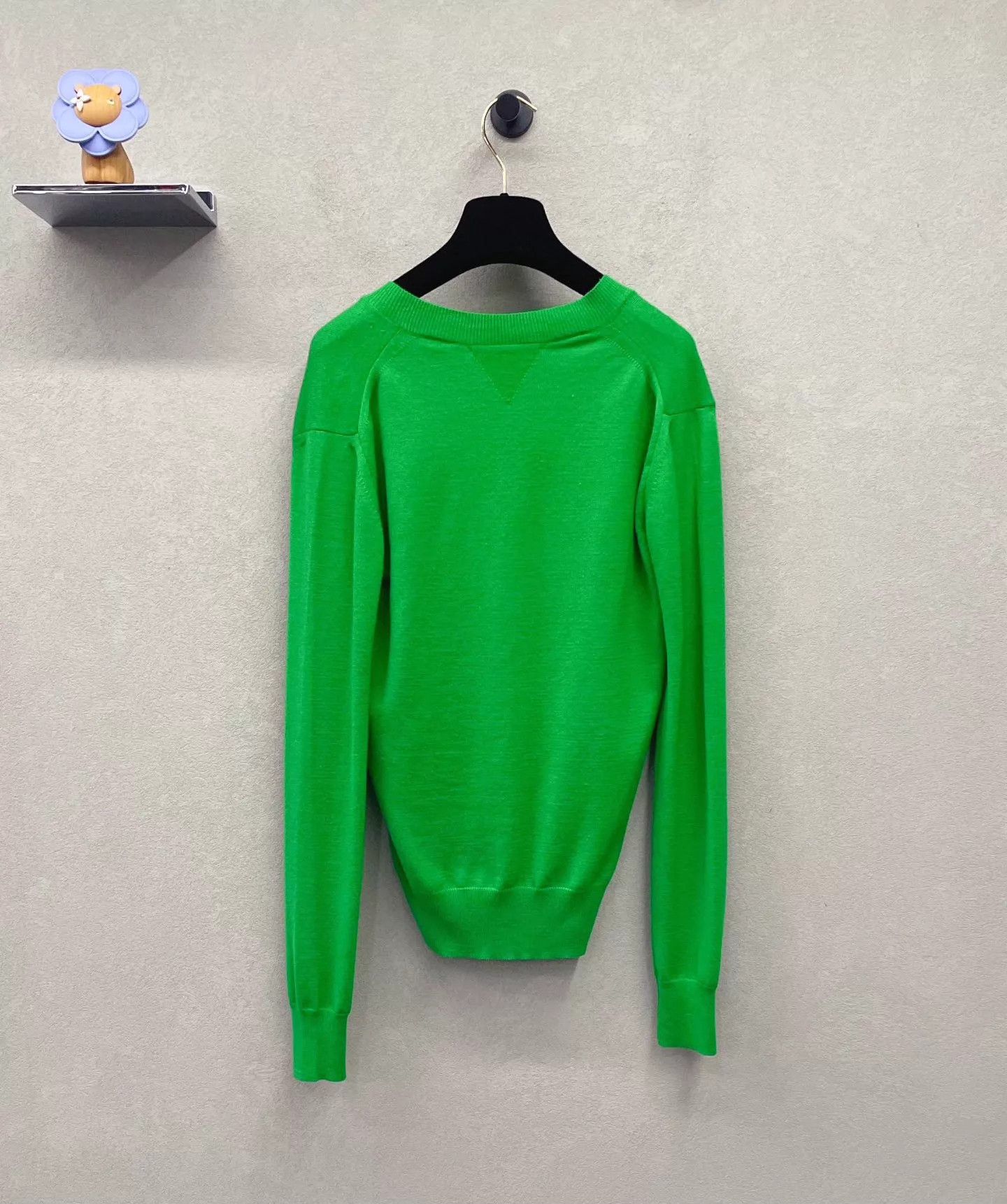 Bottega Veneta BV Green V-neck Knit Cardigan XS Size XS / US 0-2 / IT 36-38 - 2 Thumbnail