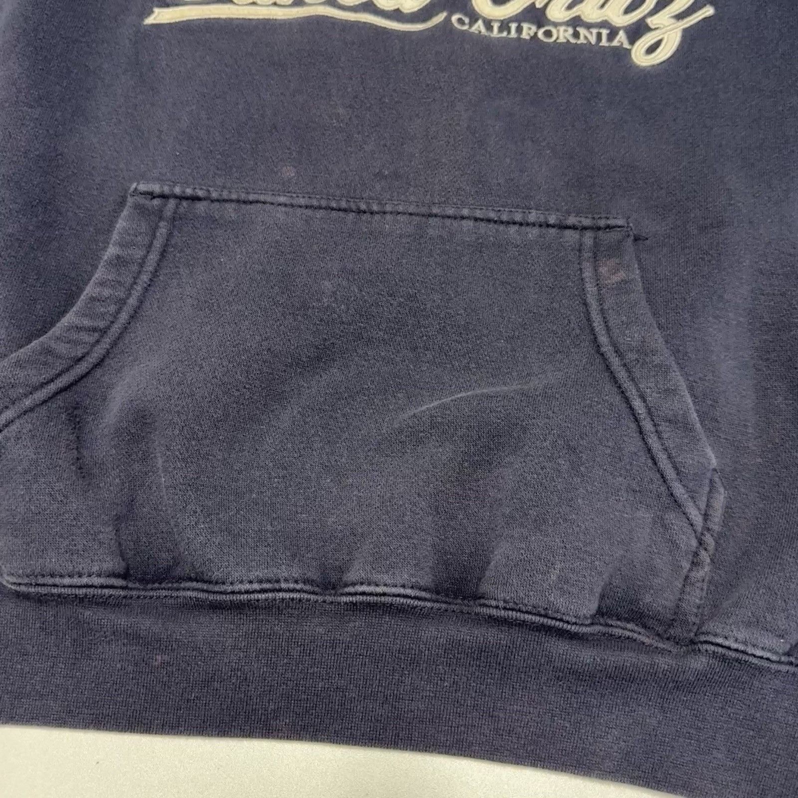 Vintage Vintage Santa Cruz California Hoodie Mens Small 23.5x25 Embr Size US S / EU 44-46 / 1 - 7 Thumbnail