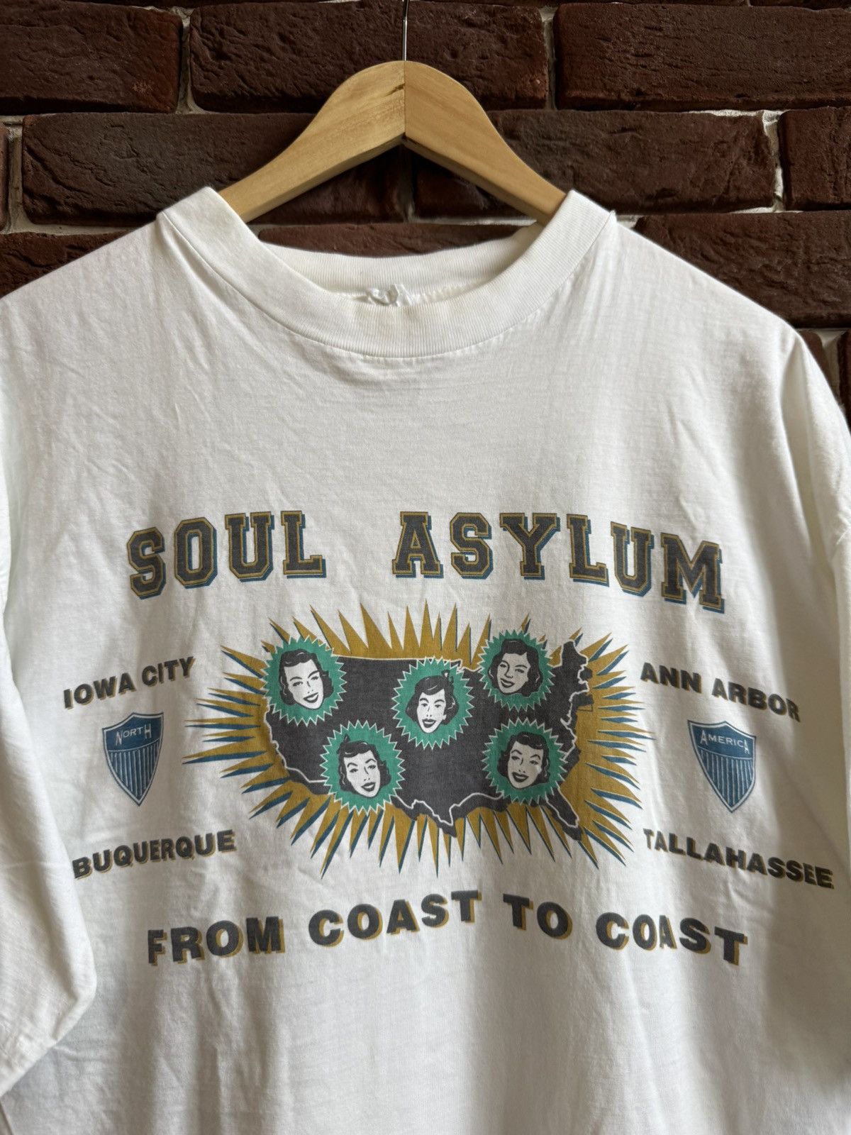 Band Tees Rare 90s vintage Soul Asylum From Coast Rock Band Tour Tee Size US XL / EU 56 / 4 - 3 Thumbnail
