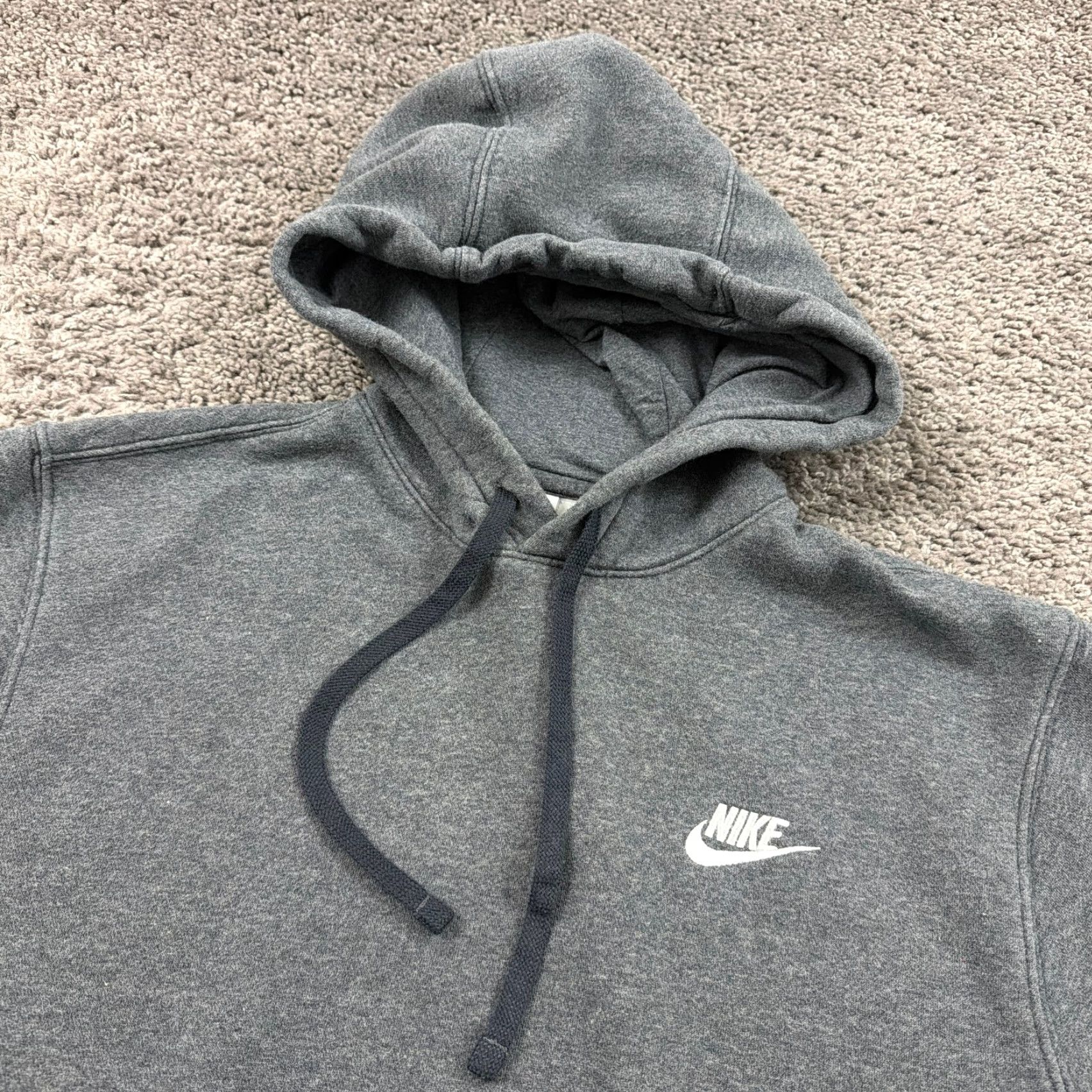 Nike Nike Hoodie Mens S Gray Fleece Pullover Hooded Pockets Sportswear Club Drawstring Pullover Size US S / EU 44-46 / 1 - 2 Thumbnail