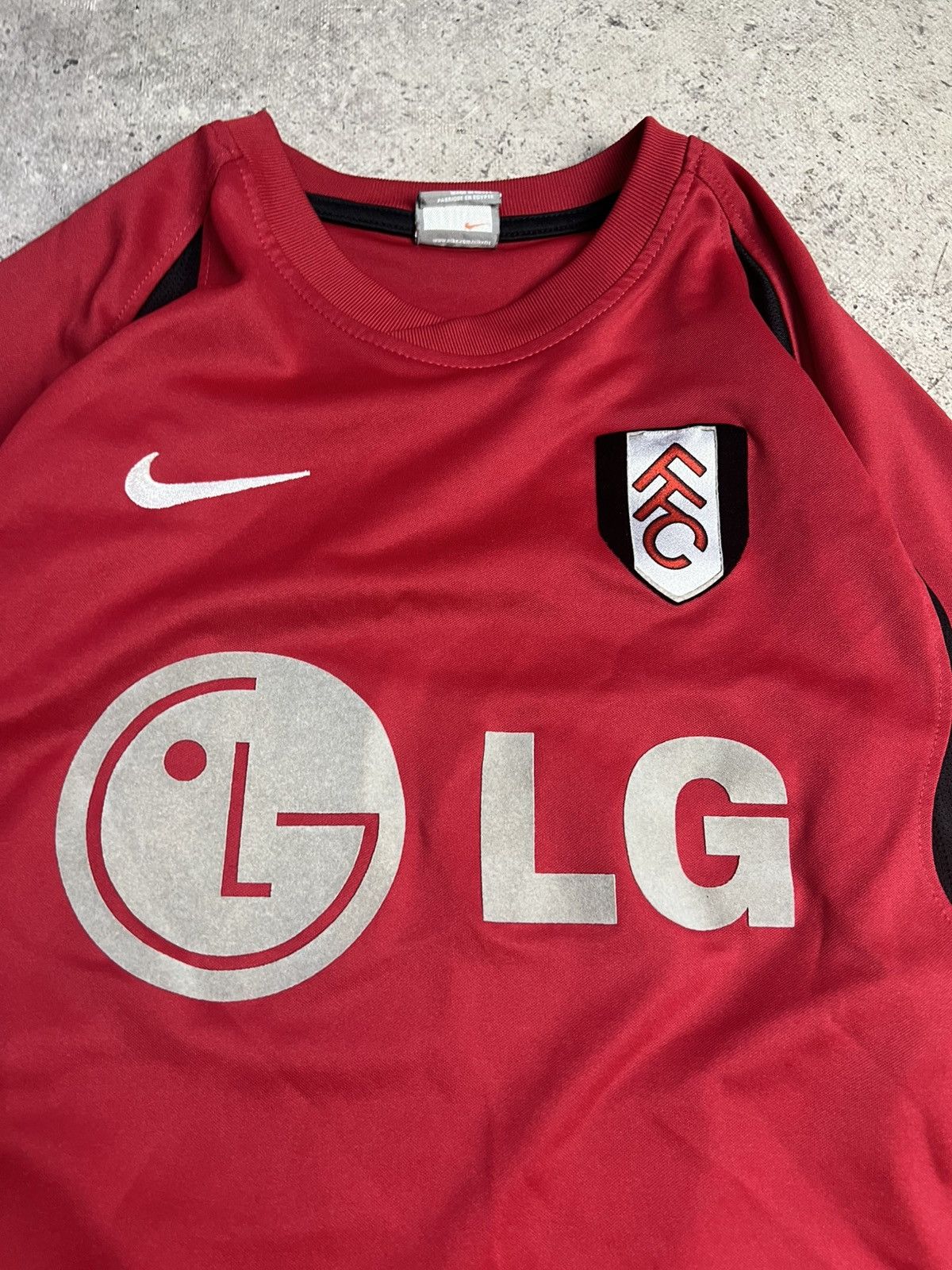 Nike Nike Fulham 2009/10 Shirt M Size US M / EU 48-50 / 2 - 3 Thumbnail