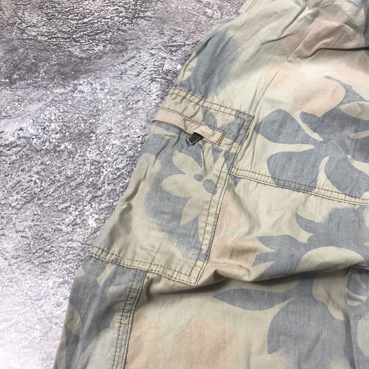 Vintage Y2K Baggy Cargo Pants All Over Print Tactical Streetwear 30 Size 30" / US 8 / IT 44 - 3 Thumbnail