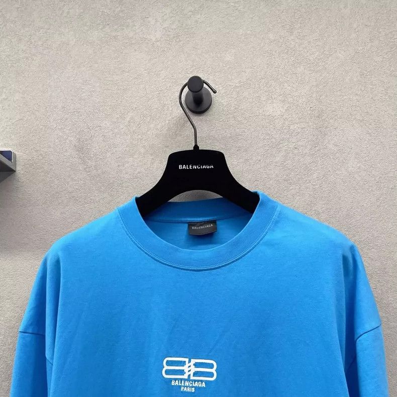 Balenciaga Balenciaga Round Neck Short T-Shirt Size US L / EU 52-54 / 3 - 4 Thumbnail