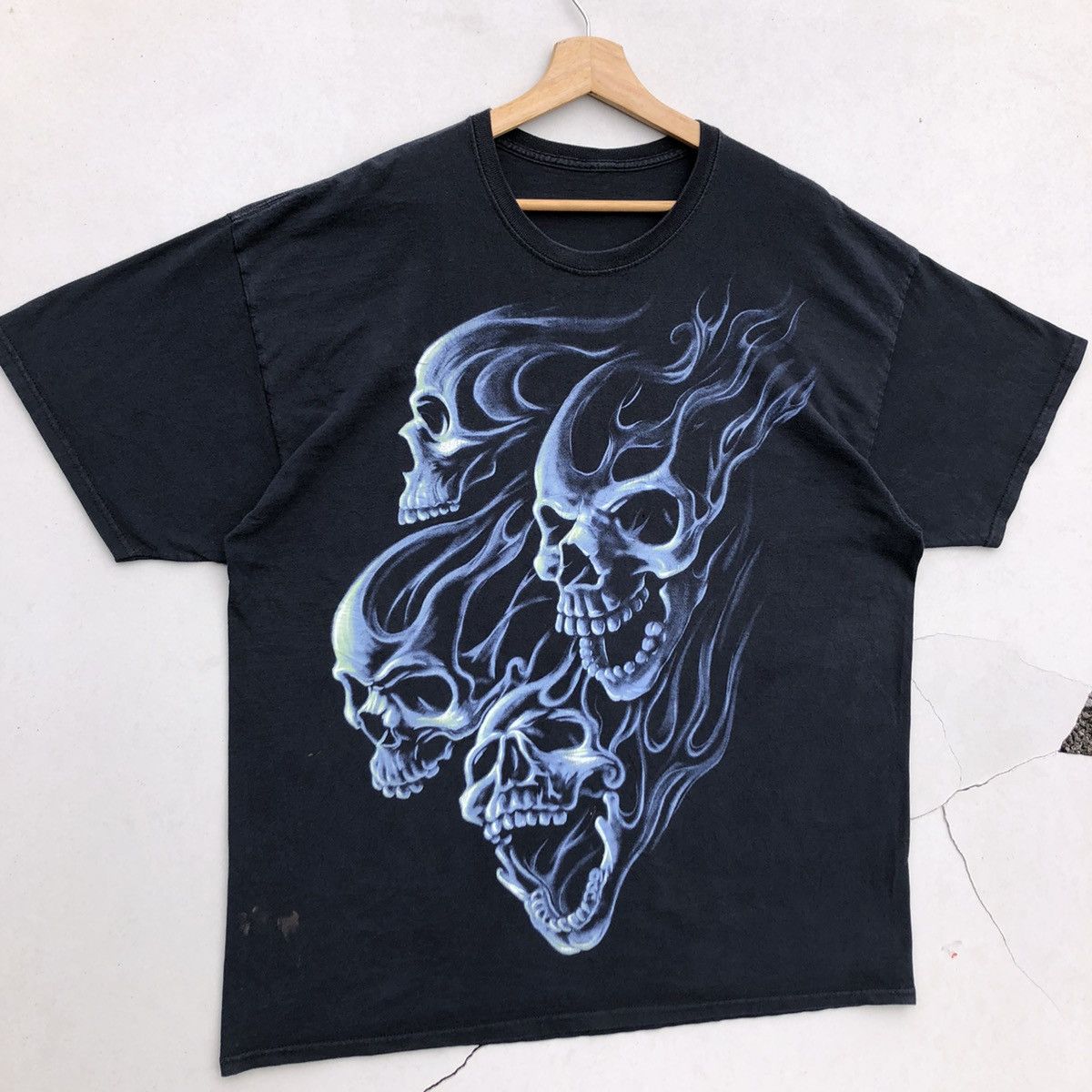 Affliction RARE🔥 Vintage Flame Skull Graphic Tee Size XL Size US XL / EU 56 / 4 - 2 Thumbnail