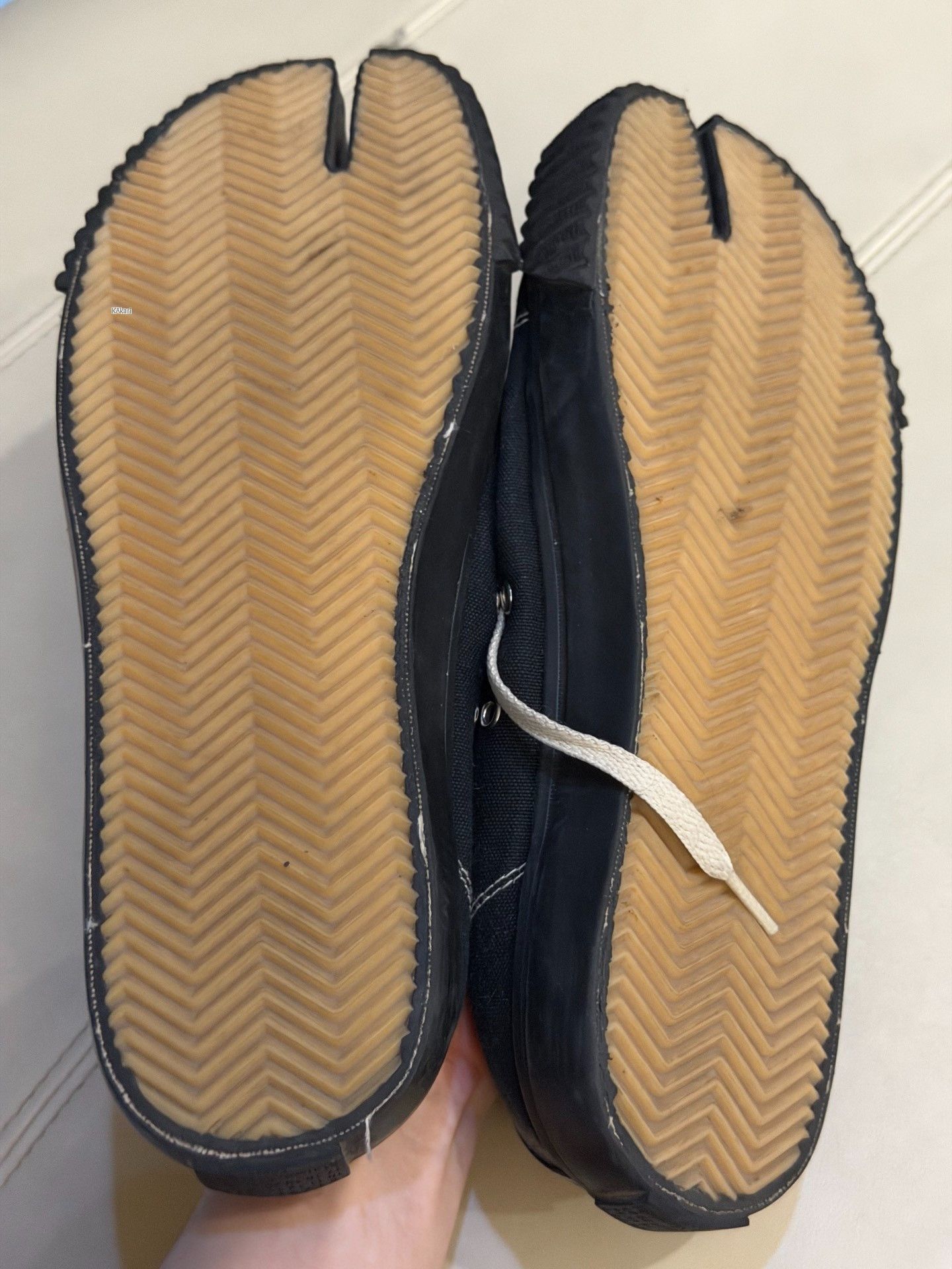 Maison Margiela Maison Margiela Tabi Split-Toe Black Shoes Size US 8 / EU 41 - 3 Thumbnail