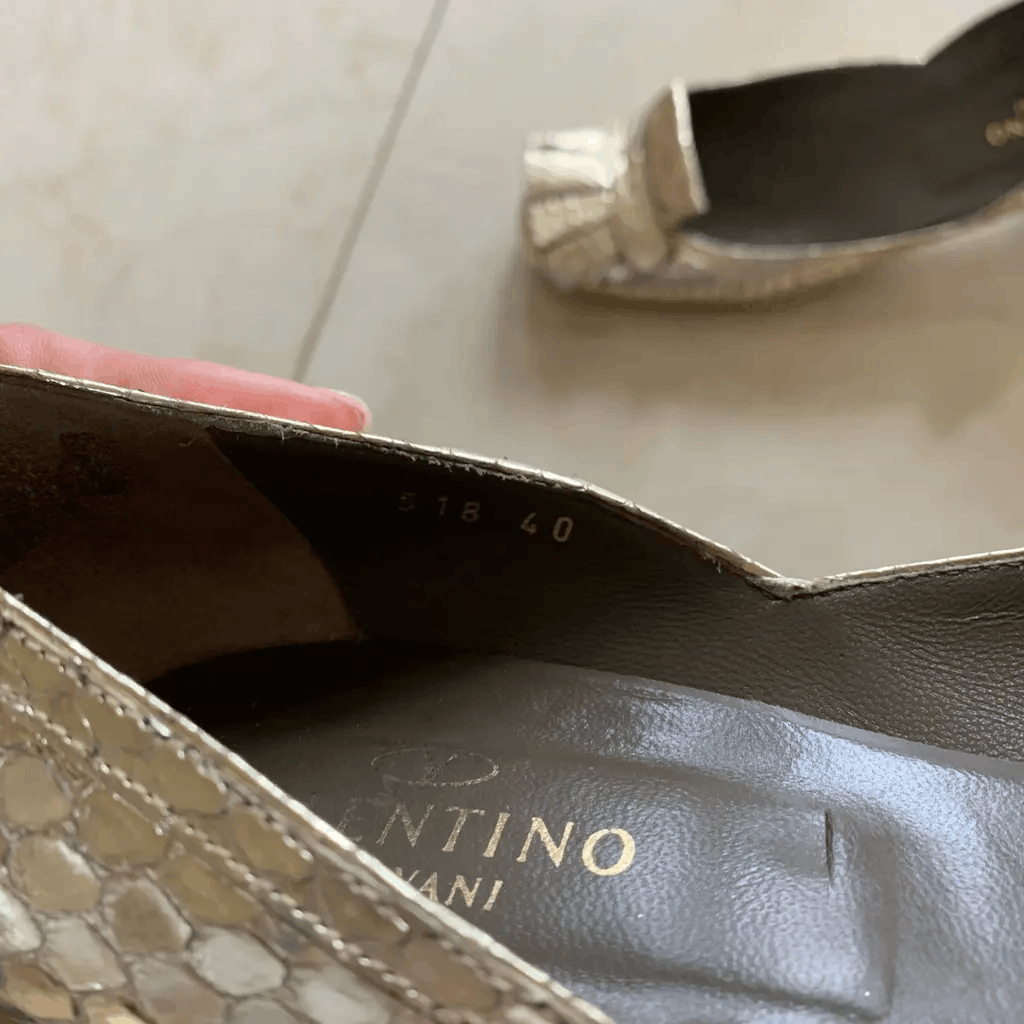 Valentino Valentino Garavani Python Leather Kitten Heels Gold Size US 9 / IT 39 - 2 Thumbnail