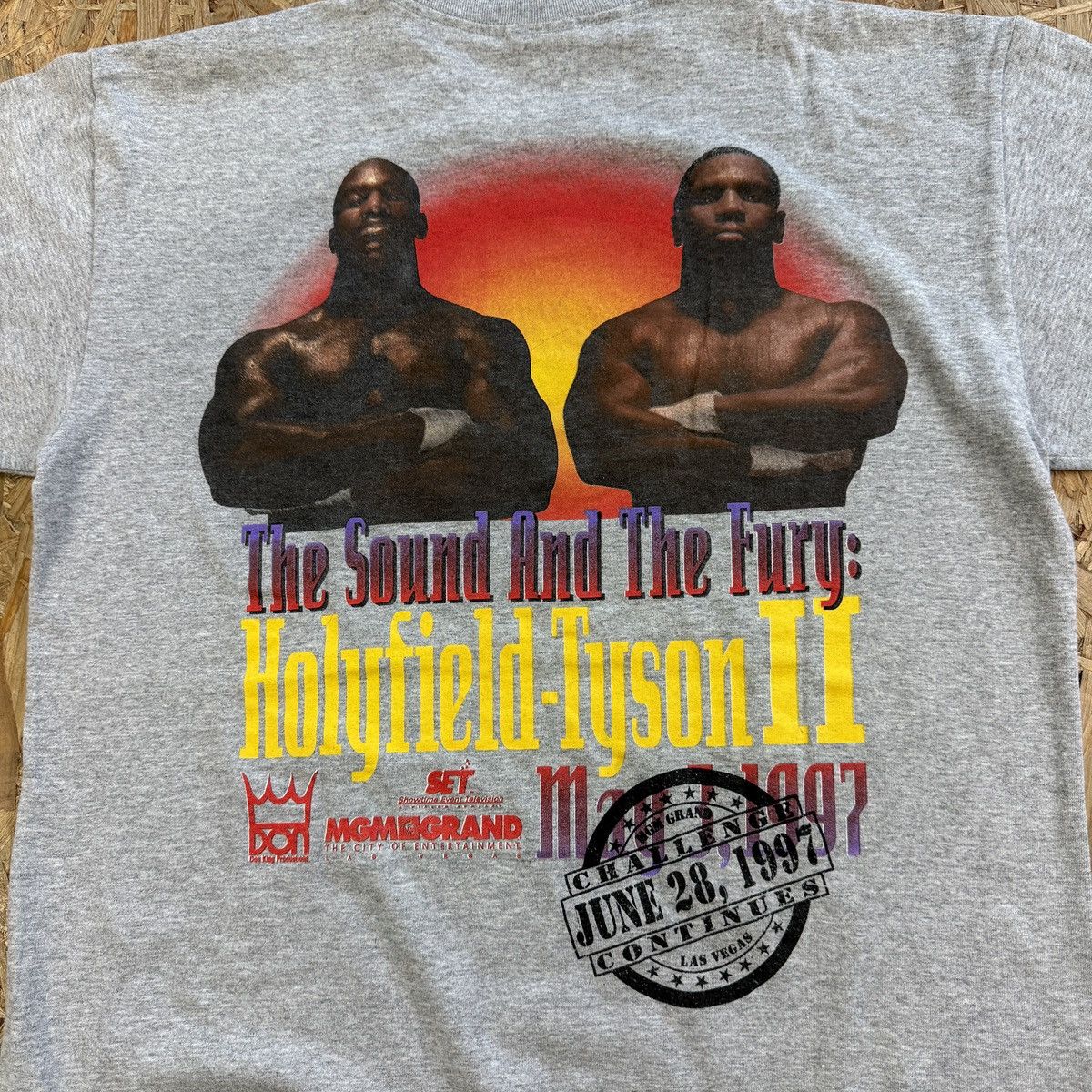 Vintage Vintage 1997 Holyfield Vs Tyson 2 MGM Grand T-shirt L usa Size US L / EU 52-54 / 3 - 7 Thumbnail