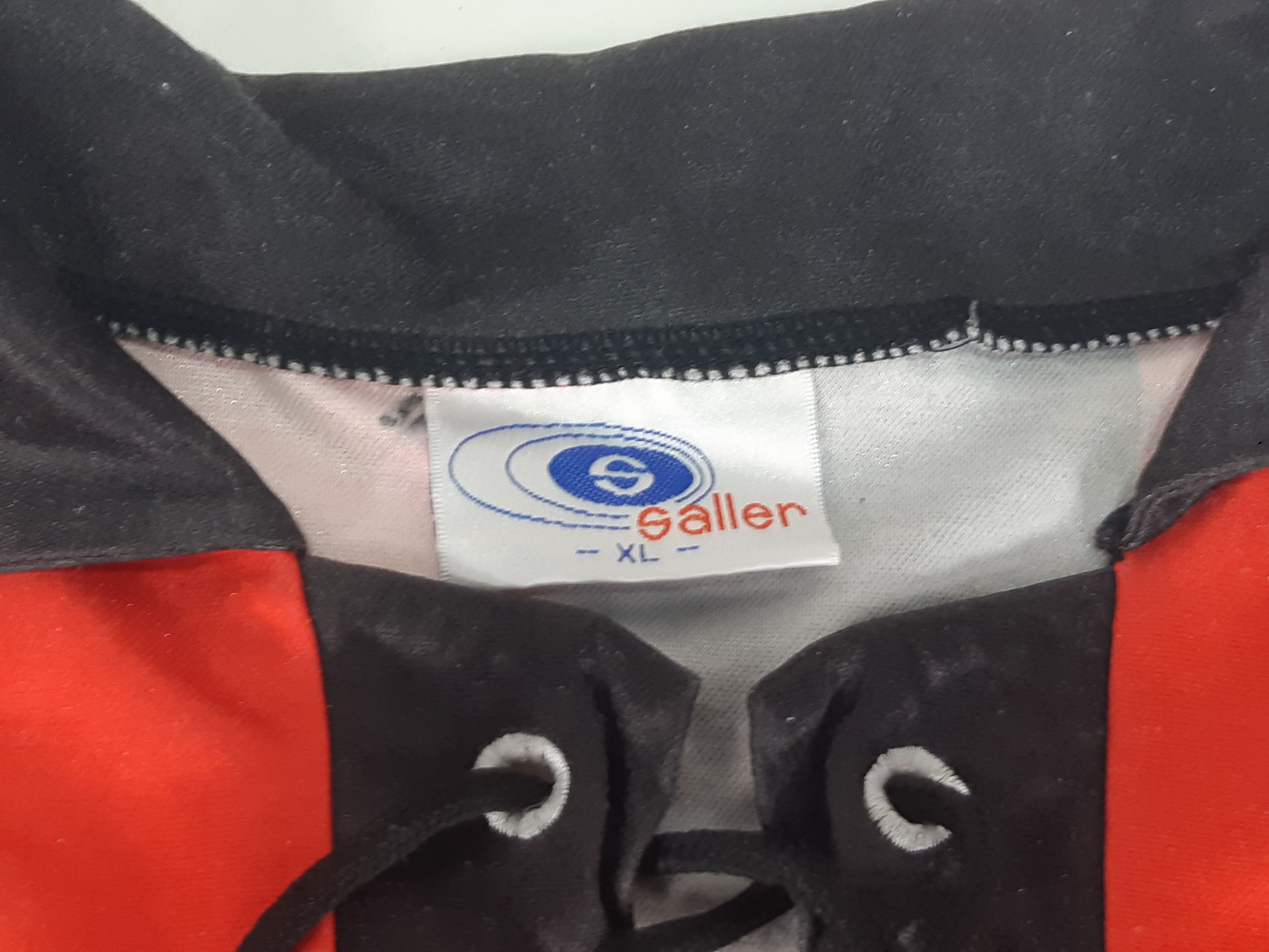 Other Saller Football Jersey Frankfurt Eintracht size XL Size US XL / EU 56 / 4 - 4 Thumbnail