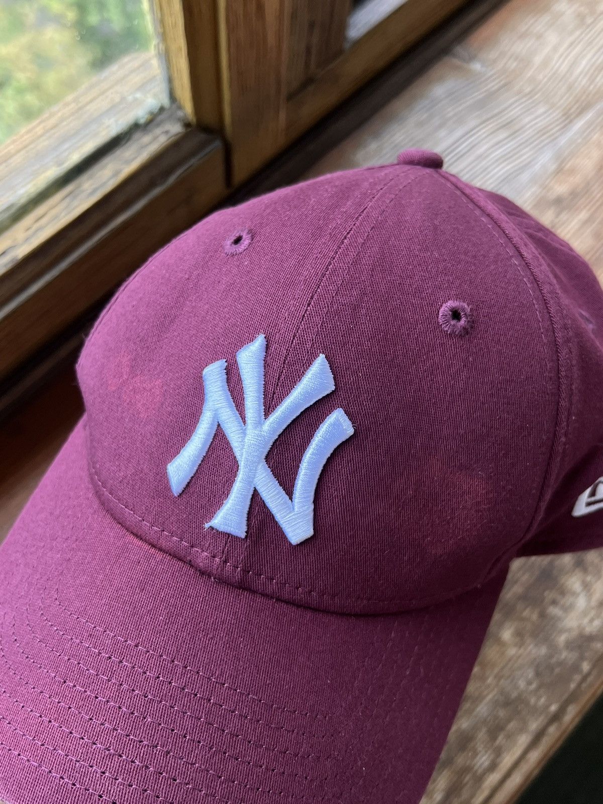 New York Yankees Y2K Cap New York Yankees New Era Beanie Hat Size ONE SIZE - 11 Thumbnail