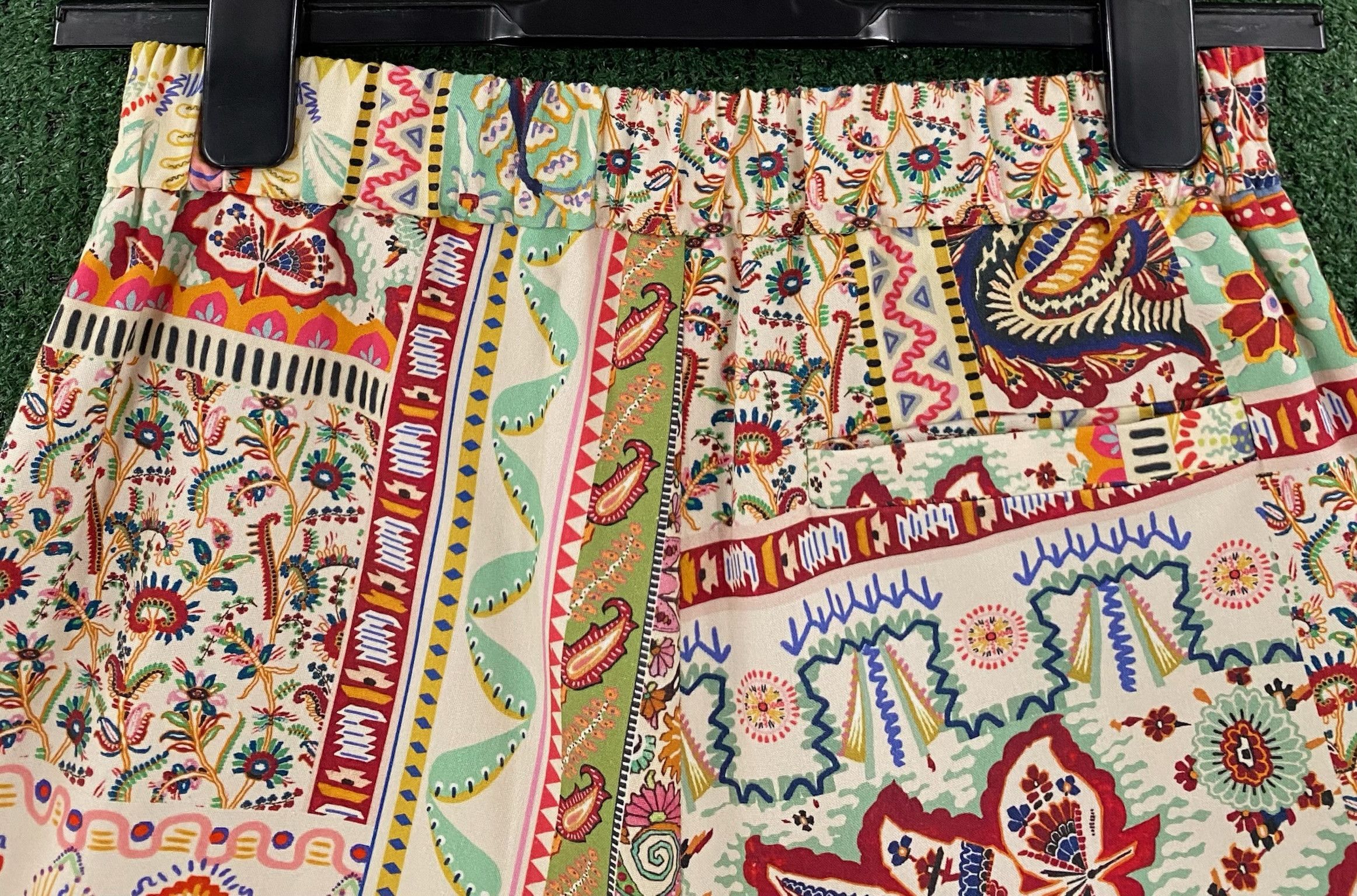 Etro ETRO Patchwork Colorful Patterned Shorts 28” Waist Size 28" / US 6 / IT 42 - 7 Thumbnail