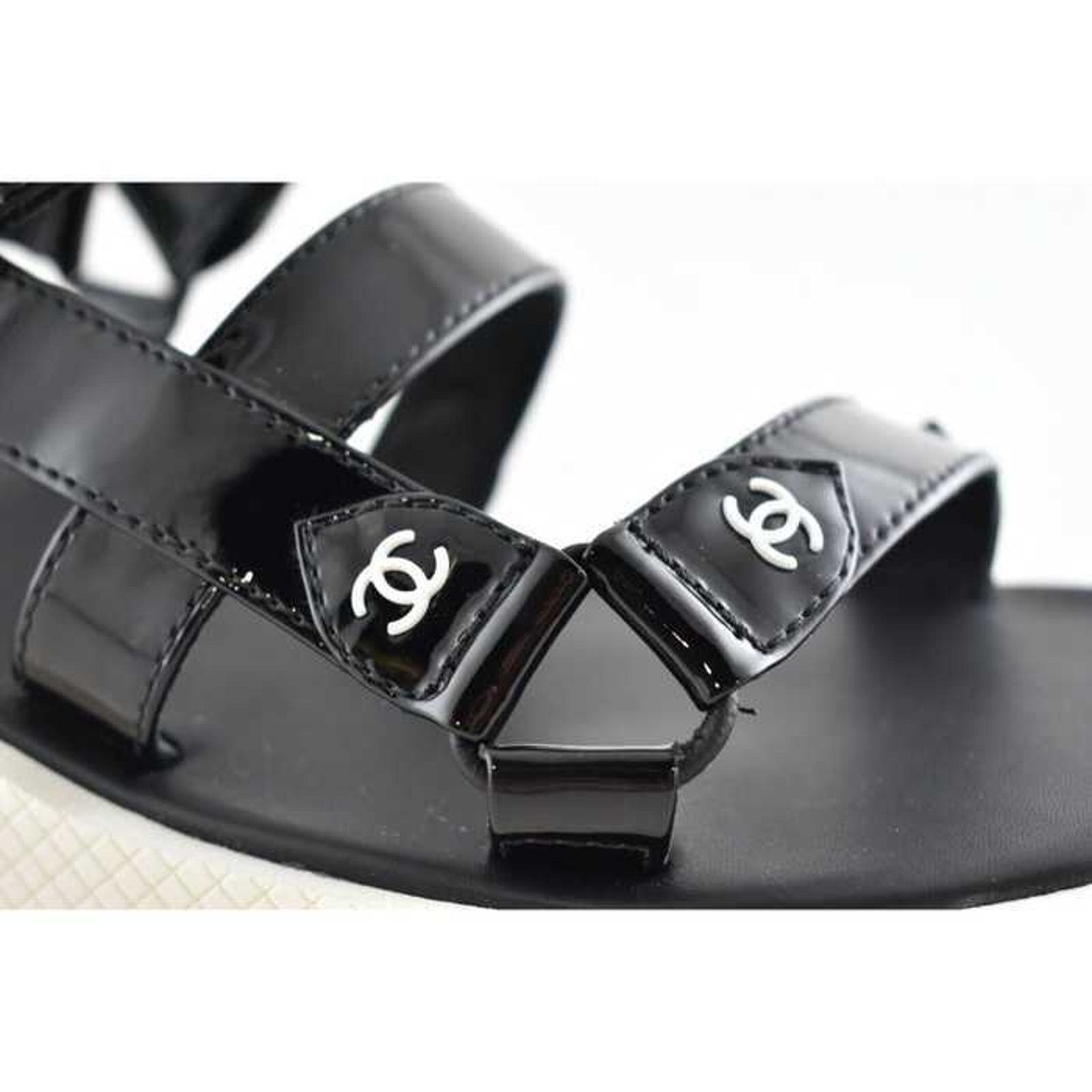 Chanel Chanel 20C Black Patent White CC Logo Mule Slide Strap Size US 10.5 / IT 40.5 - 4 Thumbnail